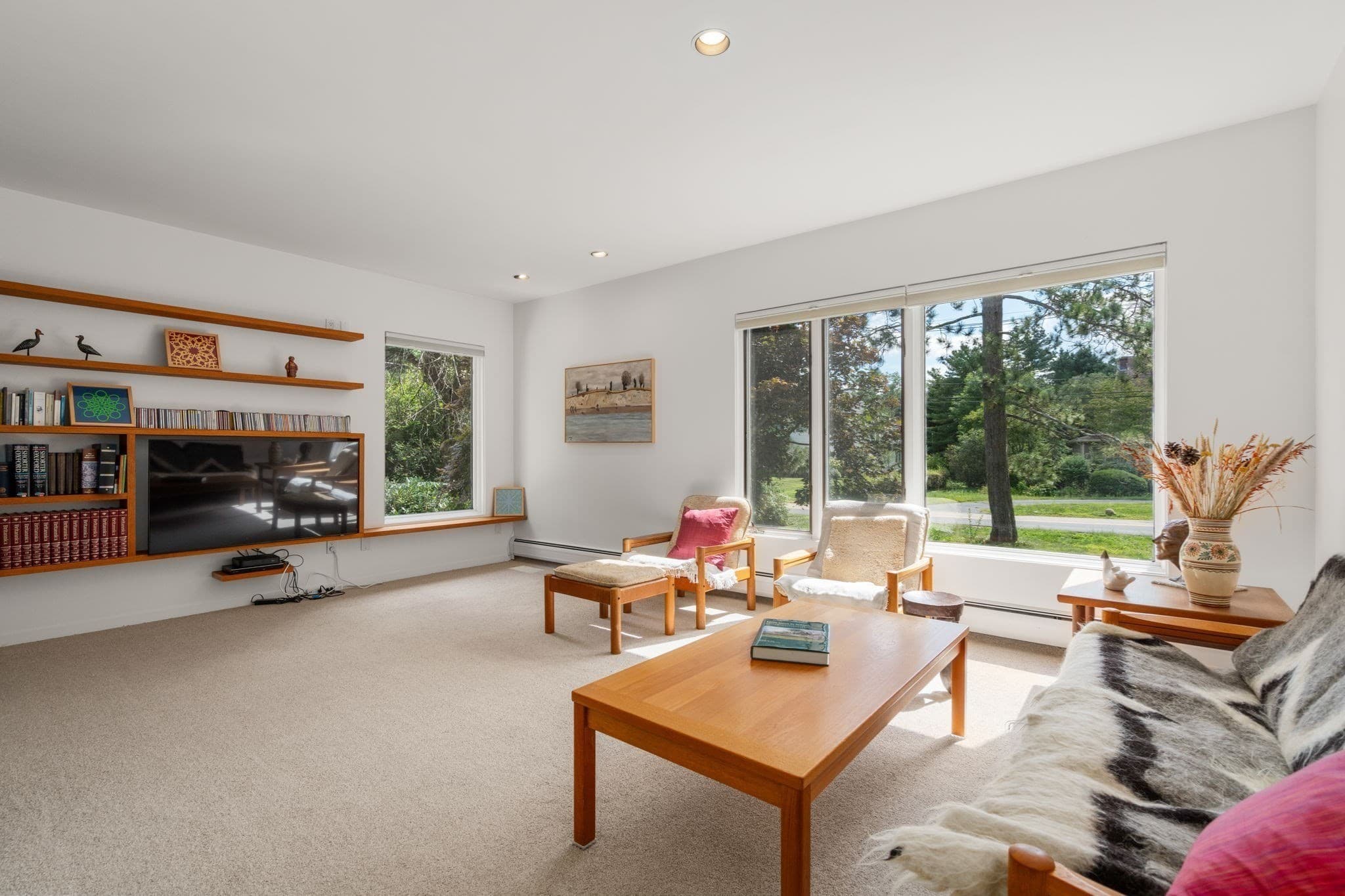 Single Family Residence at 287 Glen Rd, Weston MA 02493, Weston, photo 5 of 32