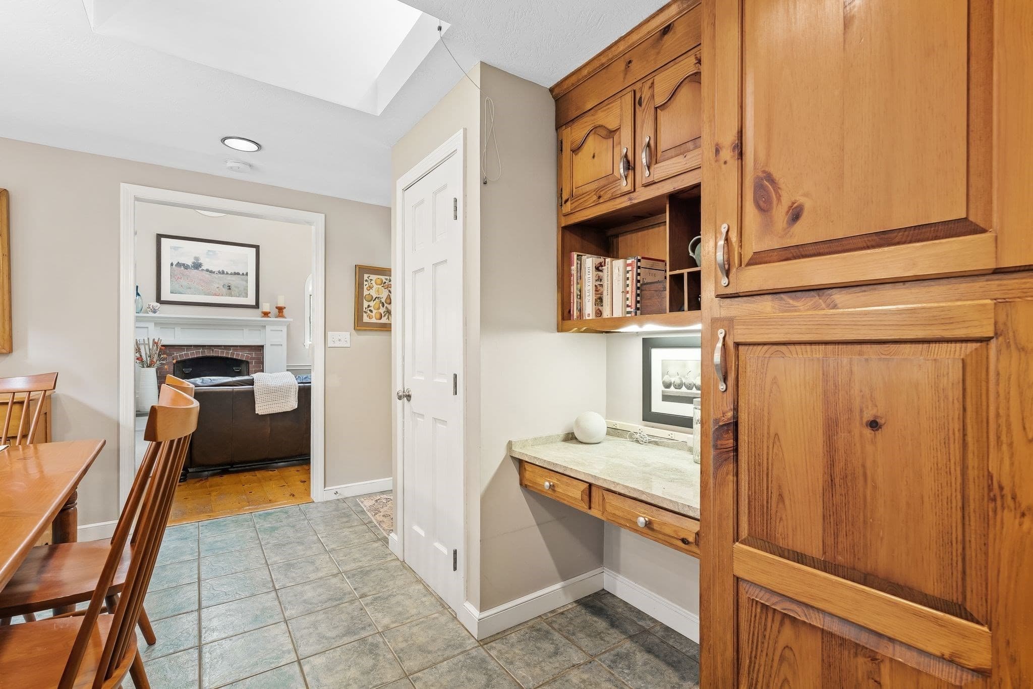 Single Family Residence at 28 Lady Slipper Cir, Pembroke MA 02359, Pembroke, photo 13 of 42