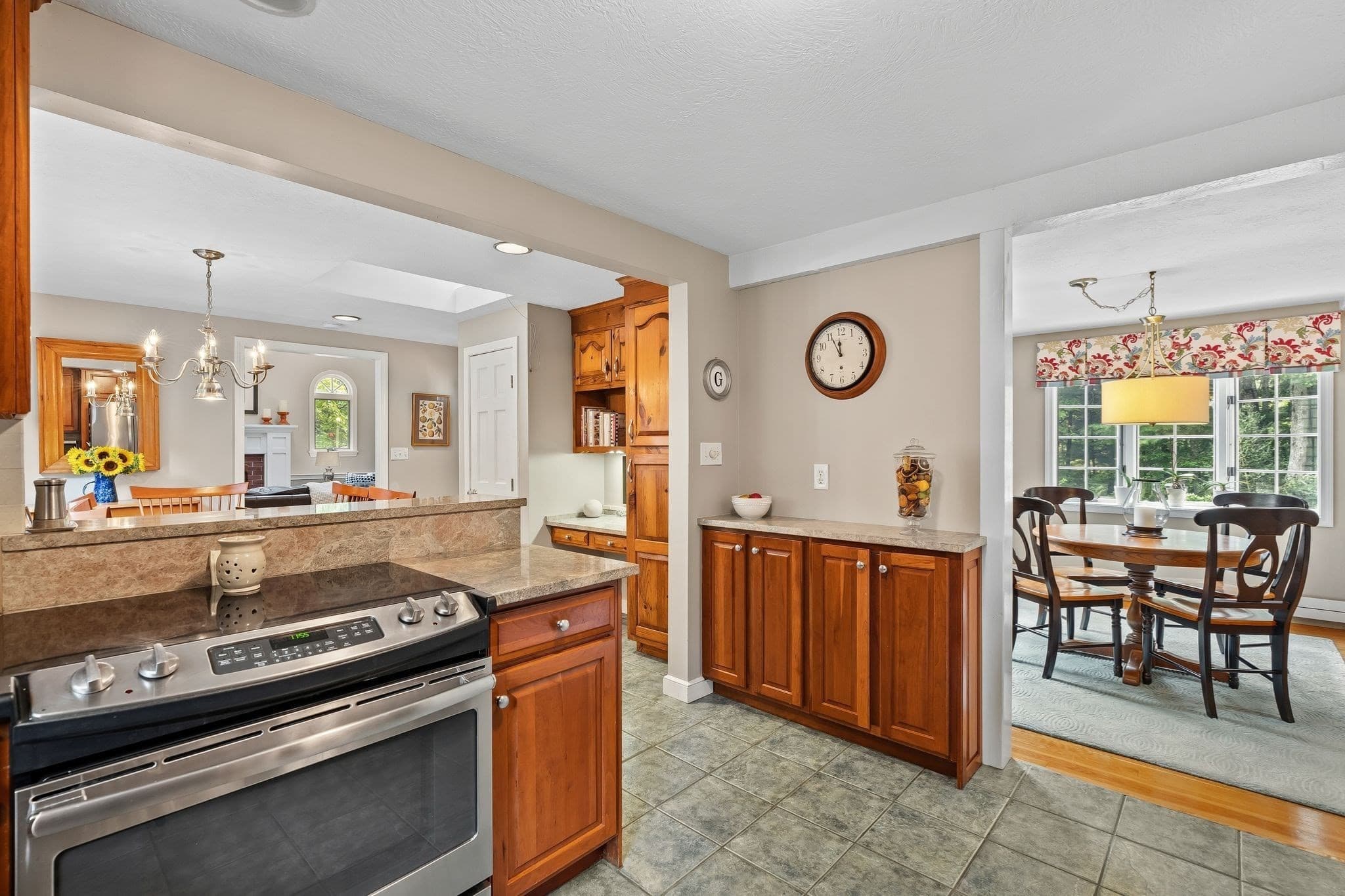 Single Family Residence at 28 Lady Slipper Cir, Pembroke MA 02359, Pembroke, photo 11 of 42