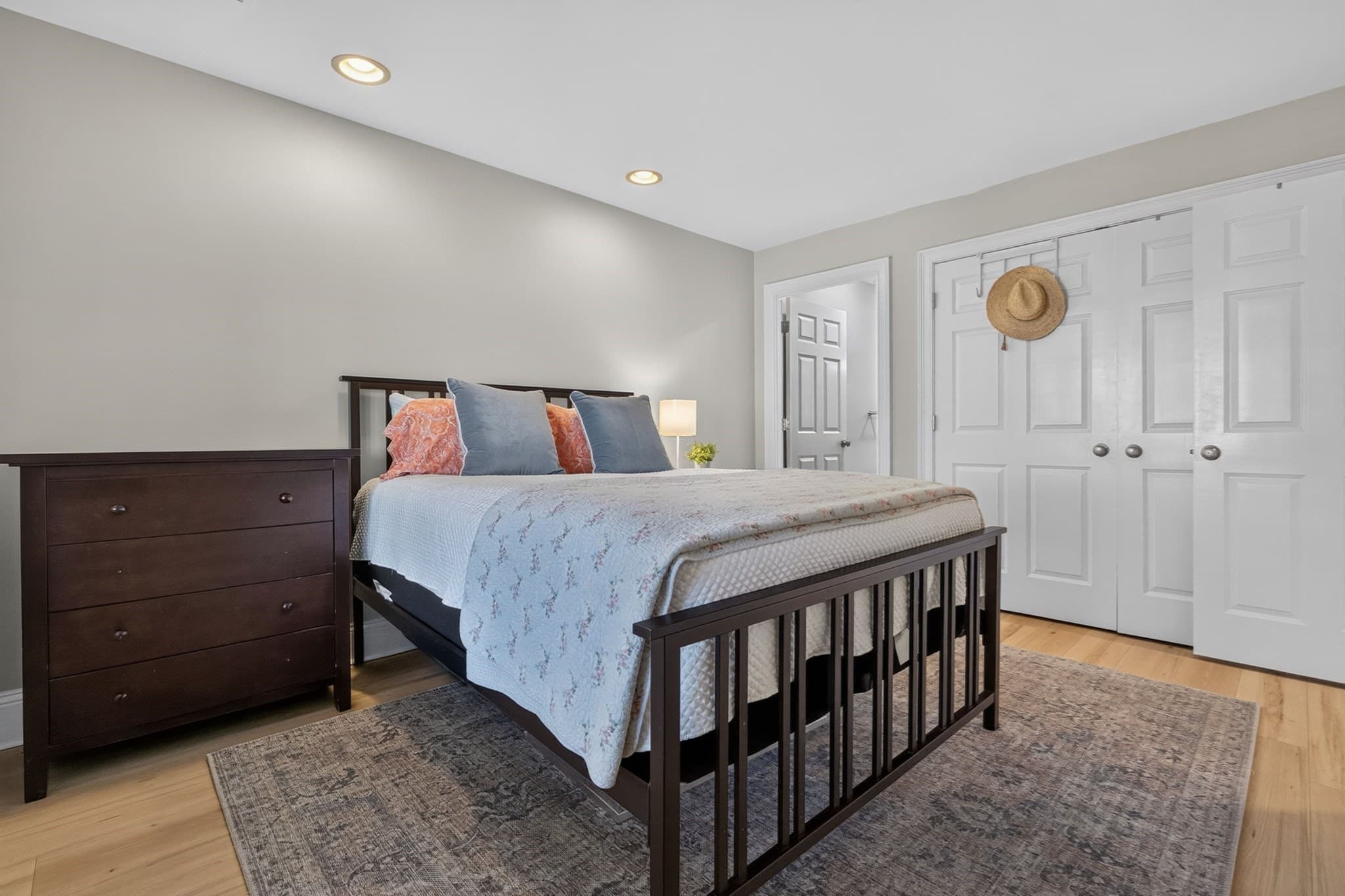 Condominium at 1306 Columbia Road # 4C, Boston MA 02127, Boston, photo 12 of 33