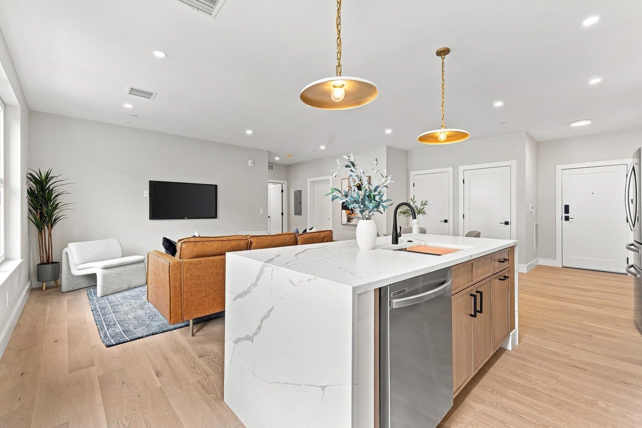 Condominium at 27 Guild Street # 202, Boston MA 02119, photo 4 of 32