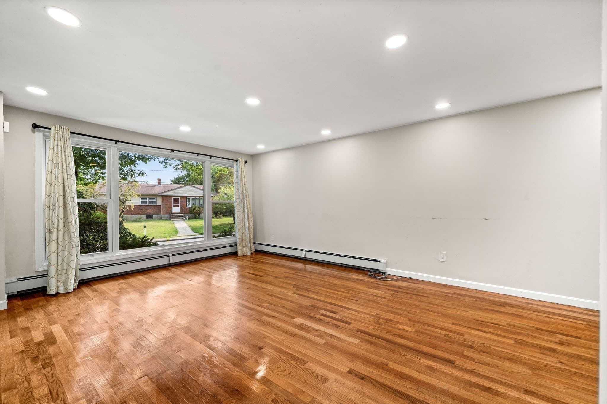 Single Family Residence at 4 Niles Rd, Randolph MA 02368, photo 19 of 42