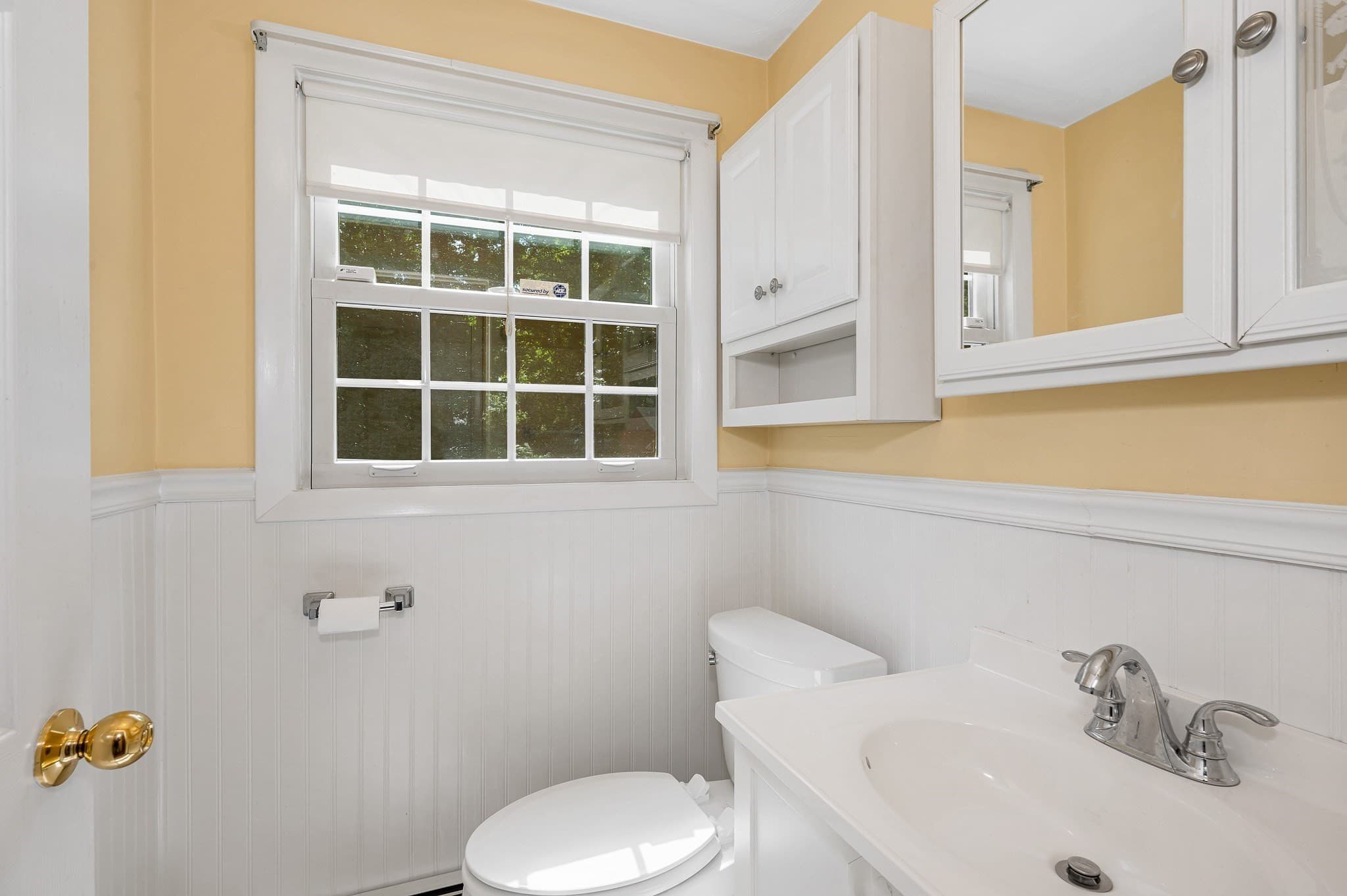 Single Family Residence at 16 Porter Rd, Chelmsford MA 01824, photo 13 of 35