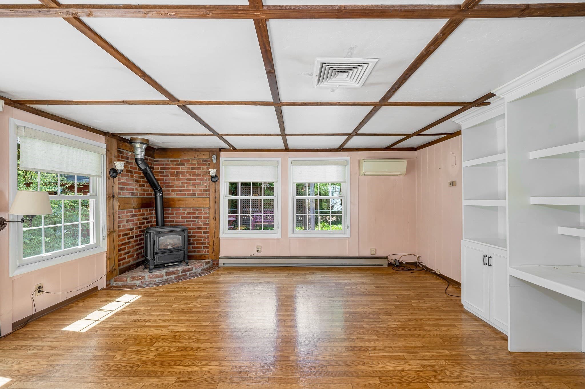 Single Family Residence at 16 Porter Rd, Chelmsford MA 01824, photo 11 of 35