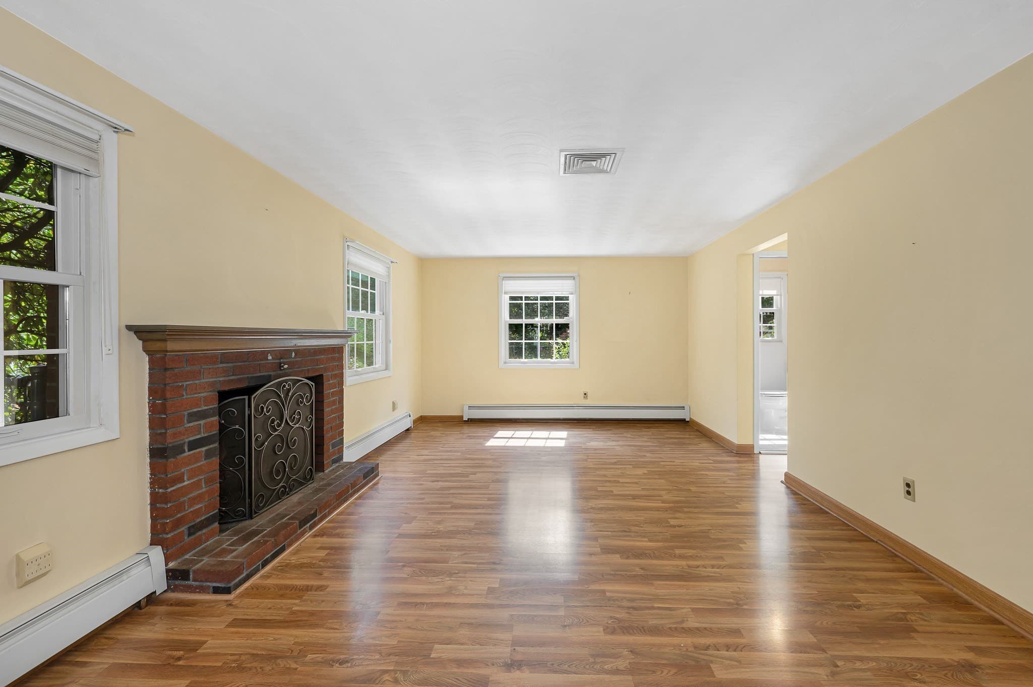 Single Family Residence at 16 Porter Rd, Chelmsford MA 01824, photo 4 of 35