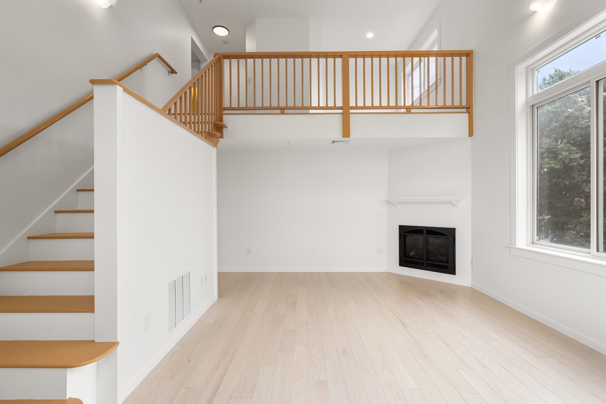 Condominium at 24 Glenwood Avenue # 3, Walpole MA 02081, Walpole, photo 12 of 42