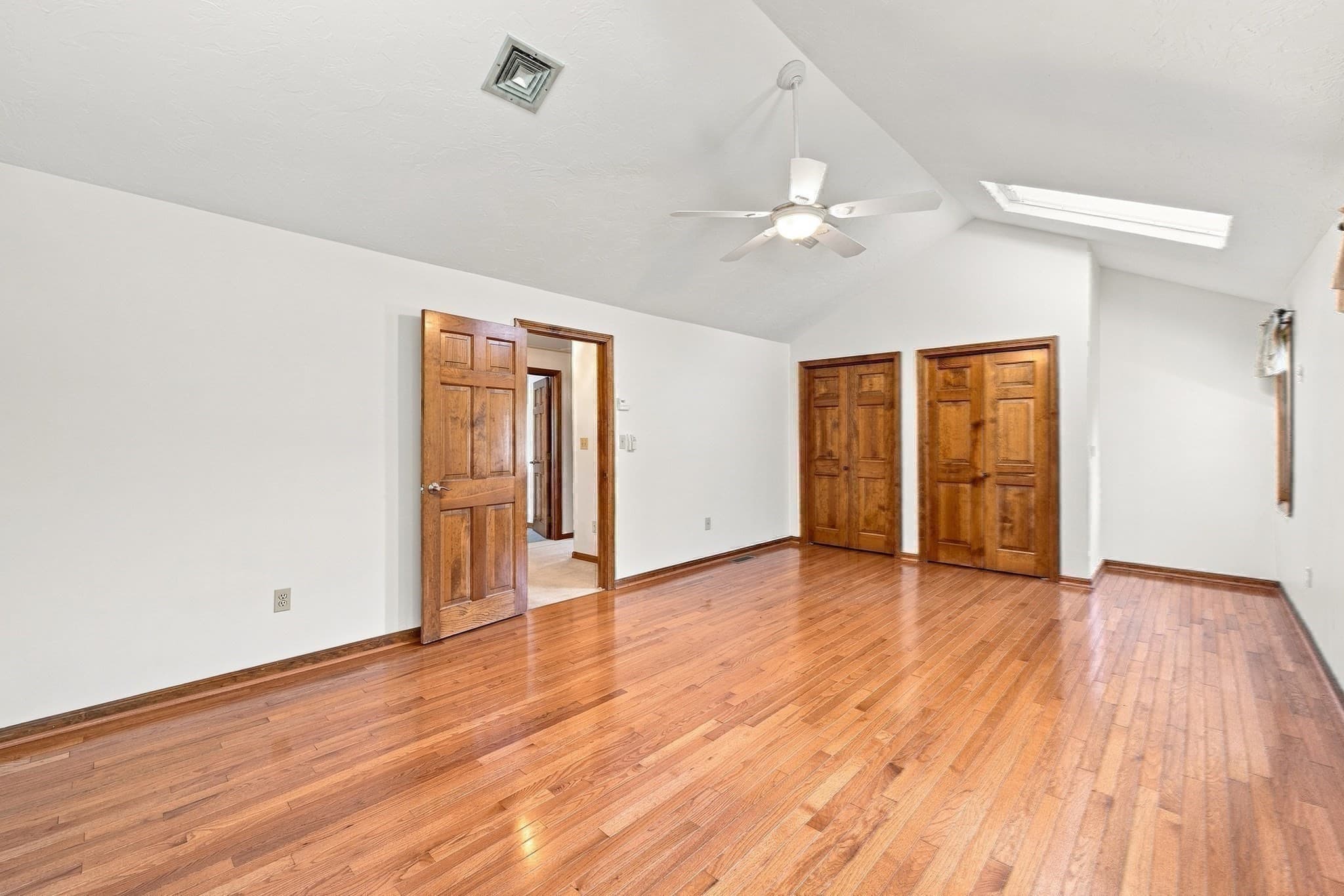 Condominium at 43 Villa Roma Dr # 43, Tewksbury MA 01876, Tewksbury, photo 36 of 42