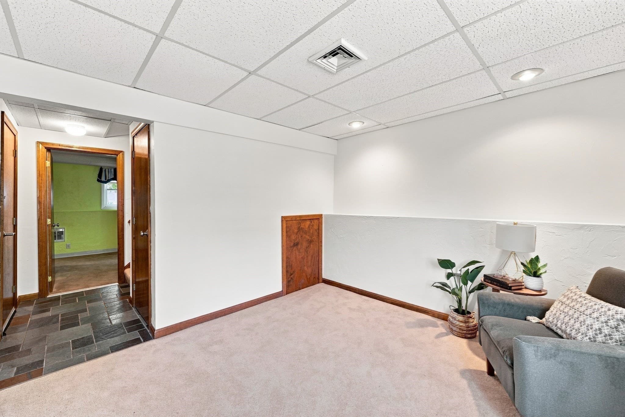 Condominium at 43 Villa Roma Dr # 43, Tewksbury MA 01876, Tewksbury, photo 4 of 42