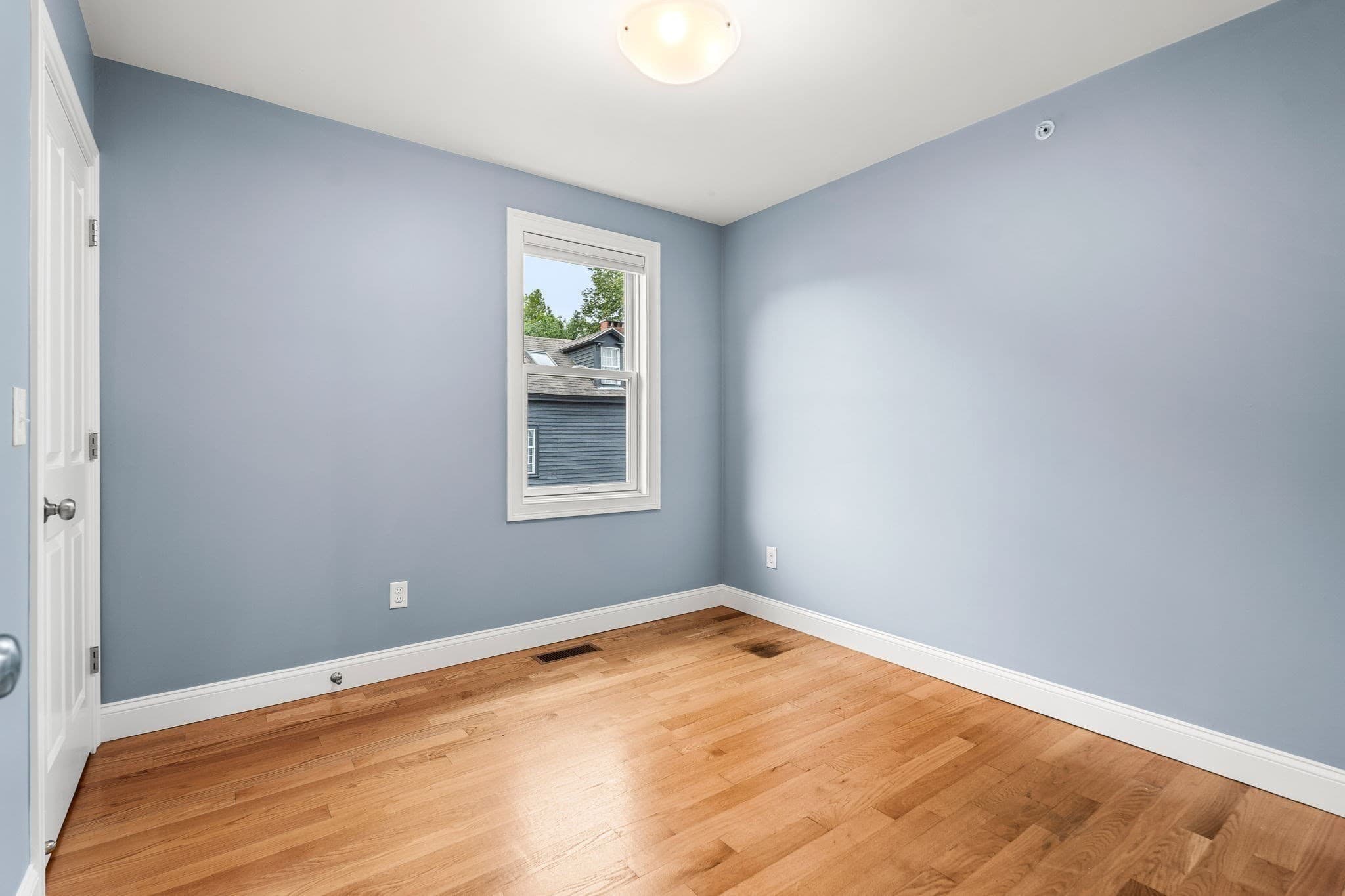 Condominium at 26 Andrew Street # 2R, Salem MA 01970, Salem, photo 20 of 32