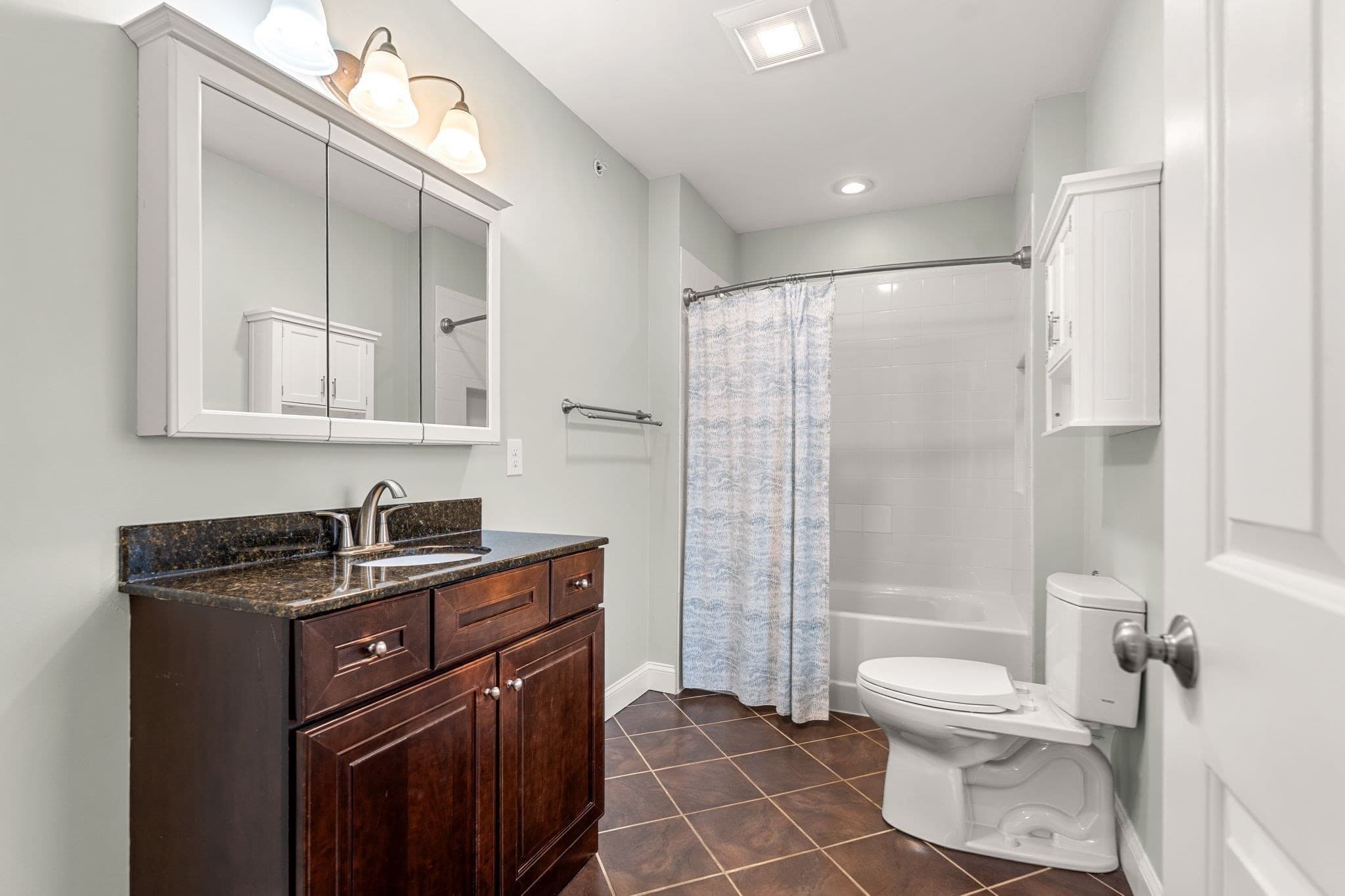 Condominium at 26 Andrew Street # 2R, Salem MA 01970, Salem, photo 18 of 32