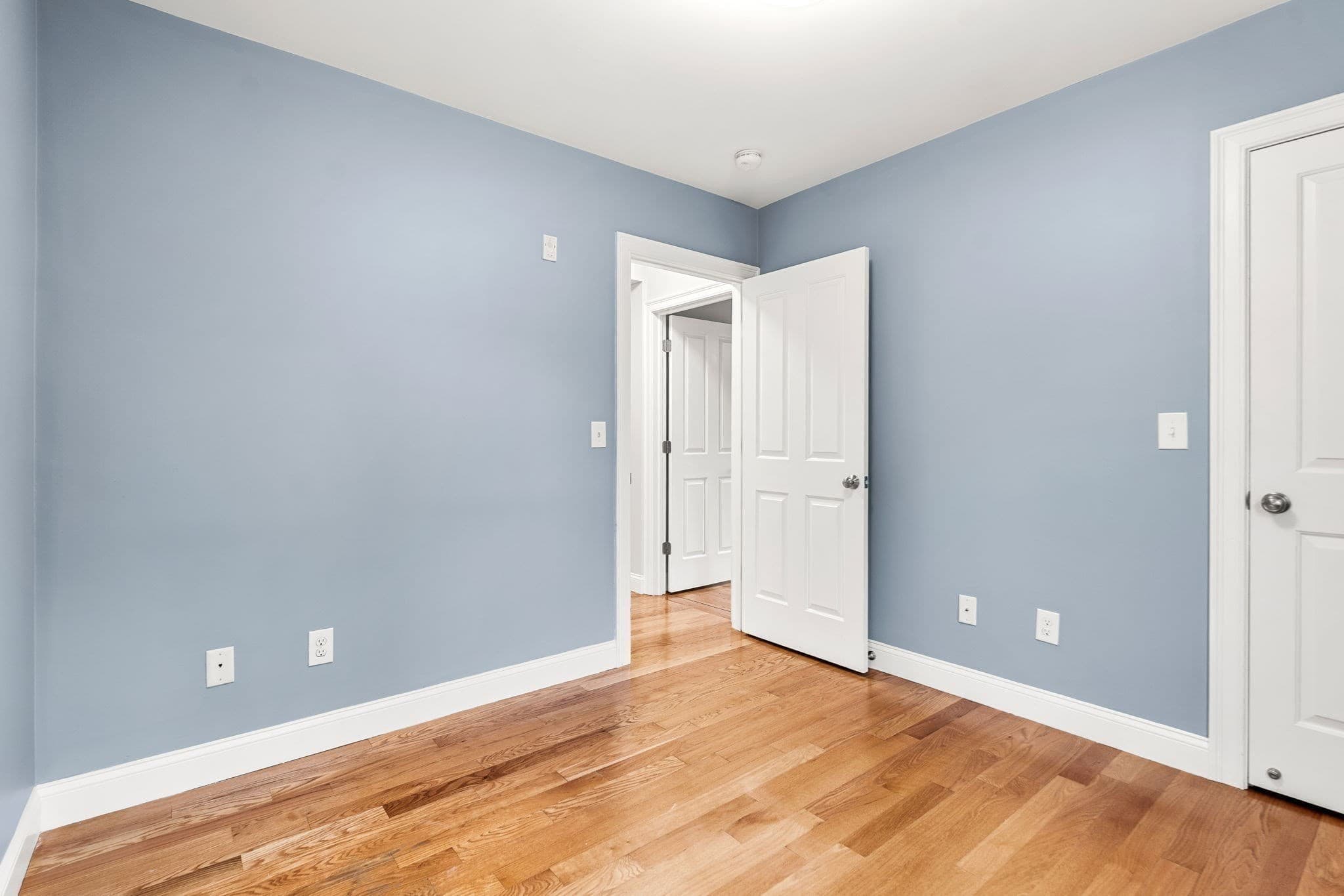 Condominium at 26 Andrew Street # 2R, Salem MA 01970, Salem, photo 21 of 32