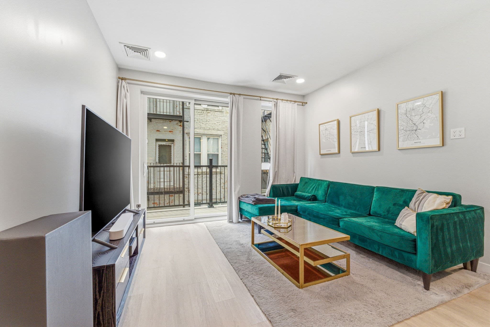 Condominium at 157 Chestnut # 203, Chelsea MA 02150, Chelsea, photo 7 of 28