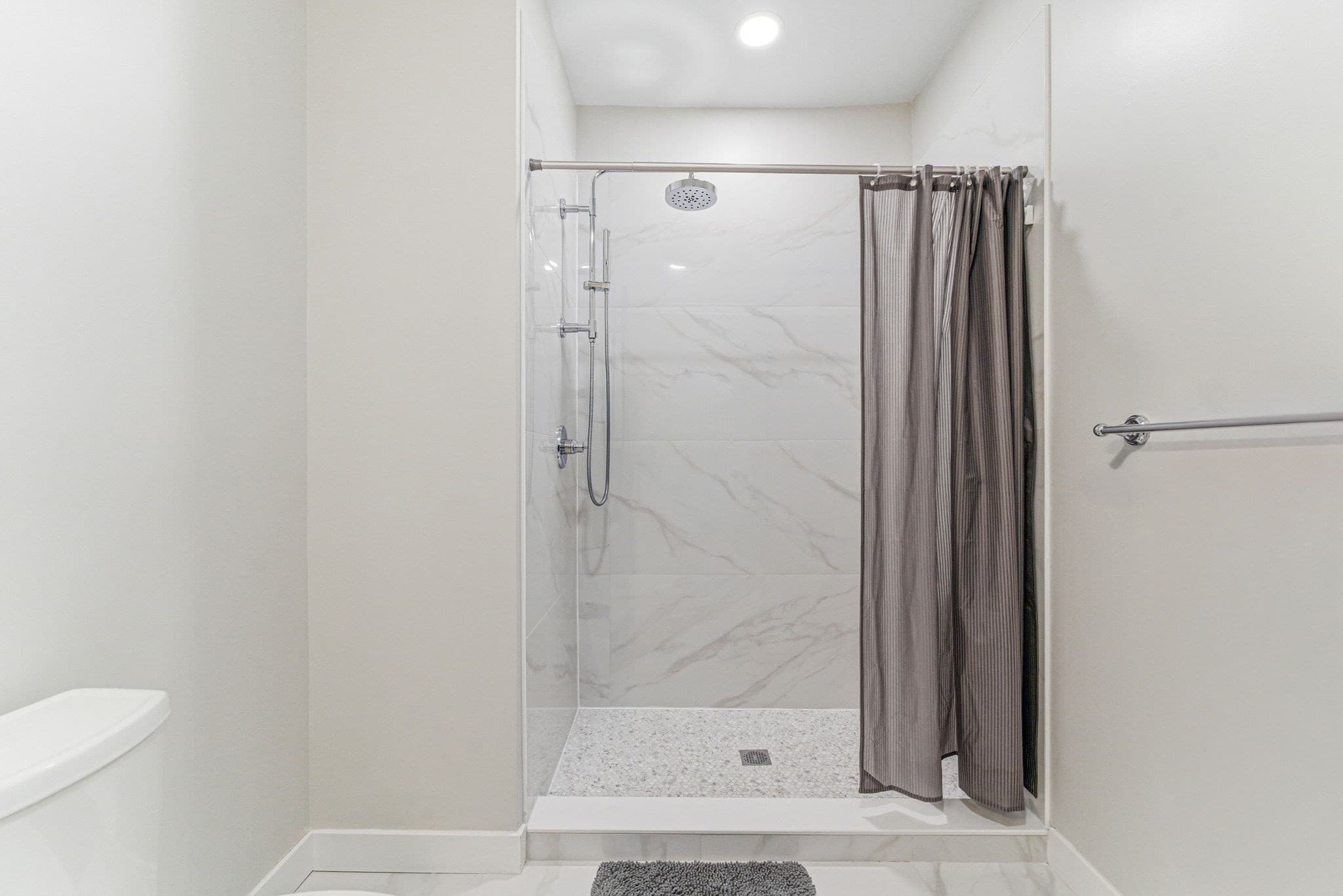 Condominium at 157 Chestnut # 203, Chelsea MA 02150, Chelsea, photo 19 of 28