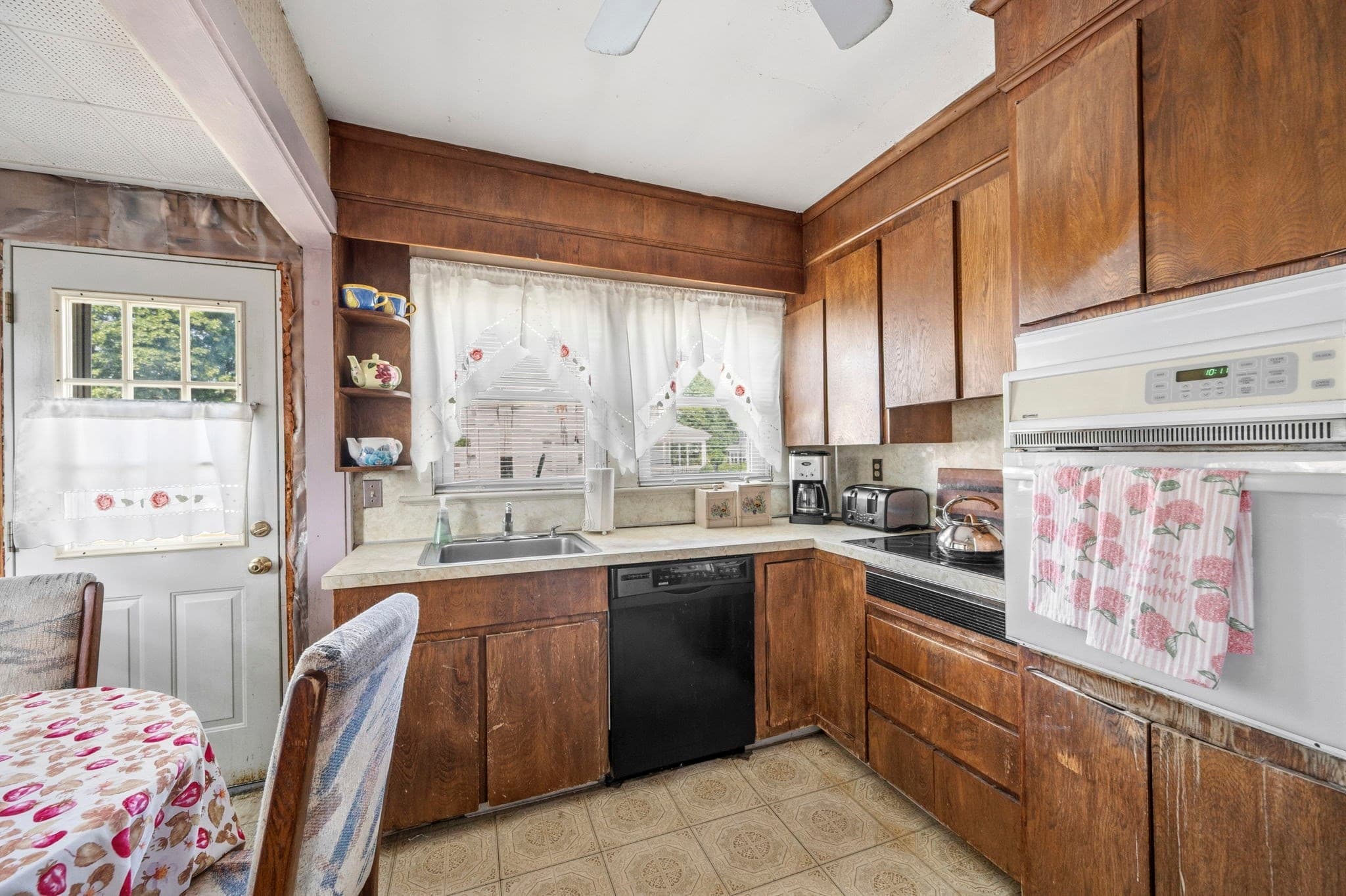 Single Family Residence at 57 Columbus Ave, Braintree MA 02184, Braintree, photo 11 of 28