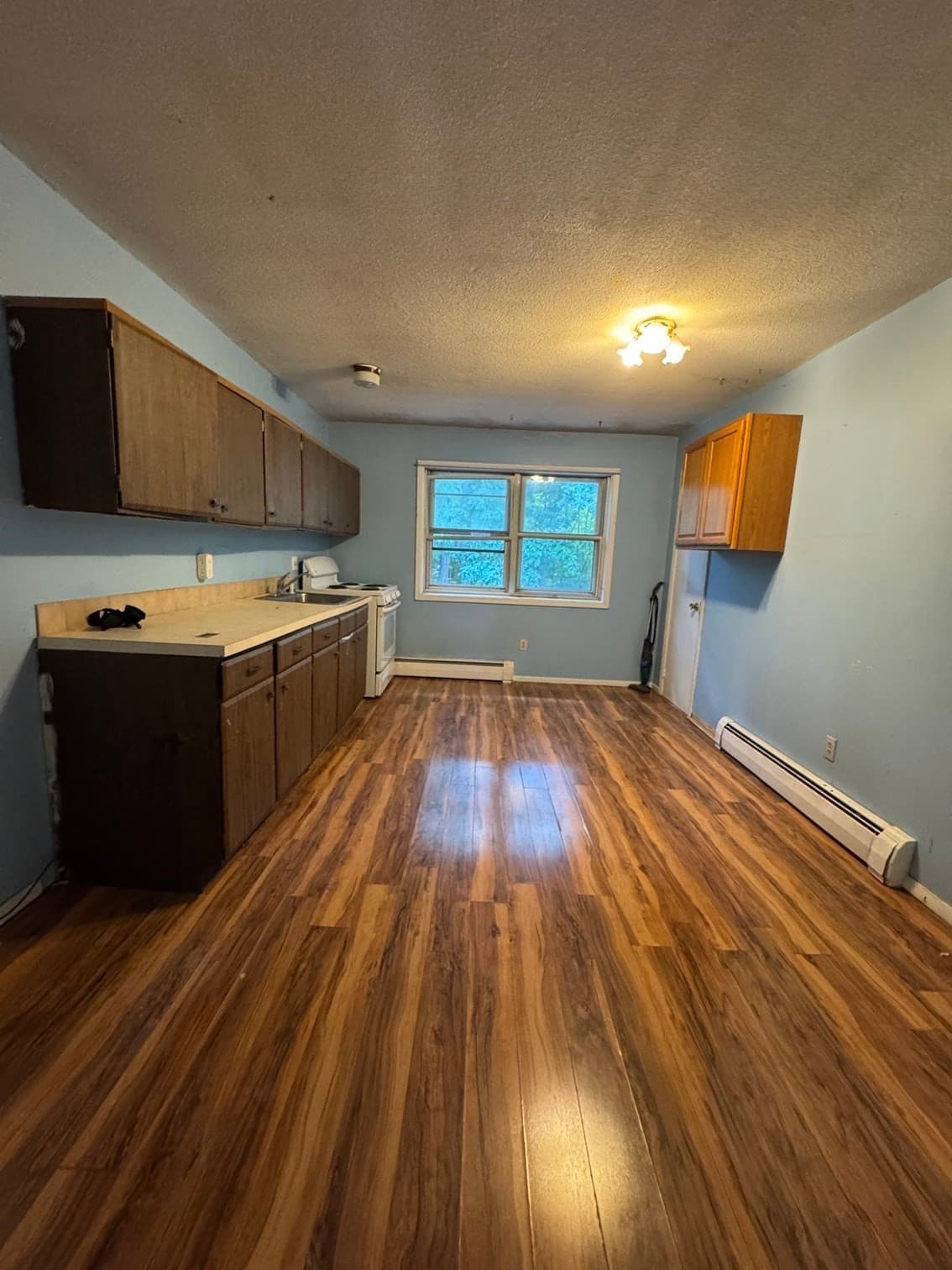 Condominium at 124 Litchfield Pines Drive # C, Leominster MA 01453, Leominster, photo 3 of 8