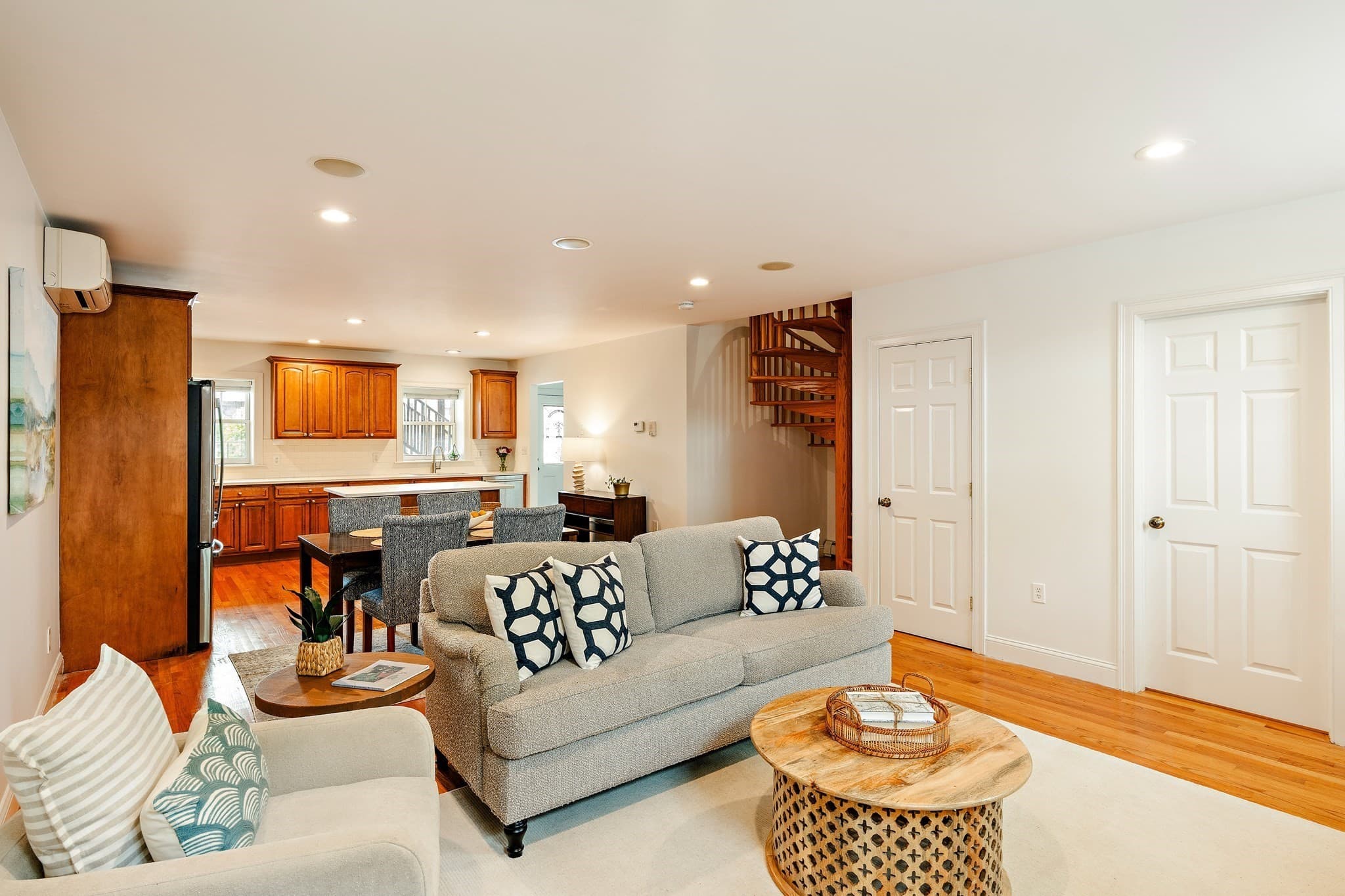 Condominium at 74 Washington St # 1, Boston MA 02129, Boston, photo 8 of 24