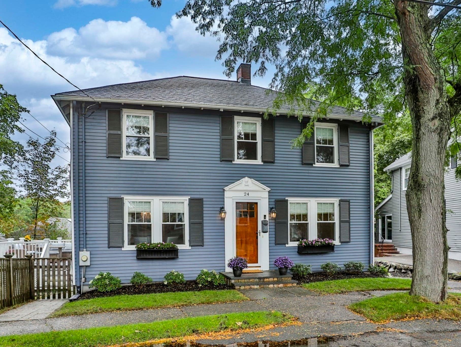 24 Brae Burn Rd, Milton MA 02186