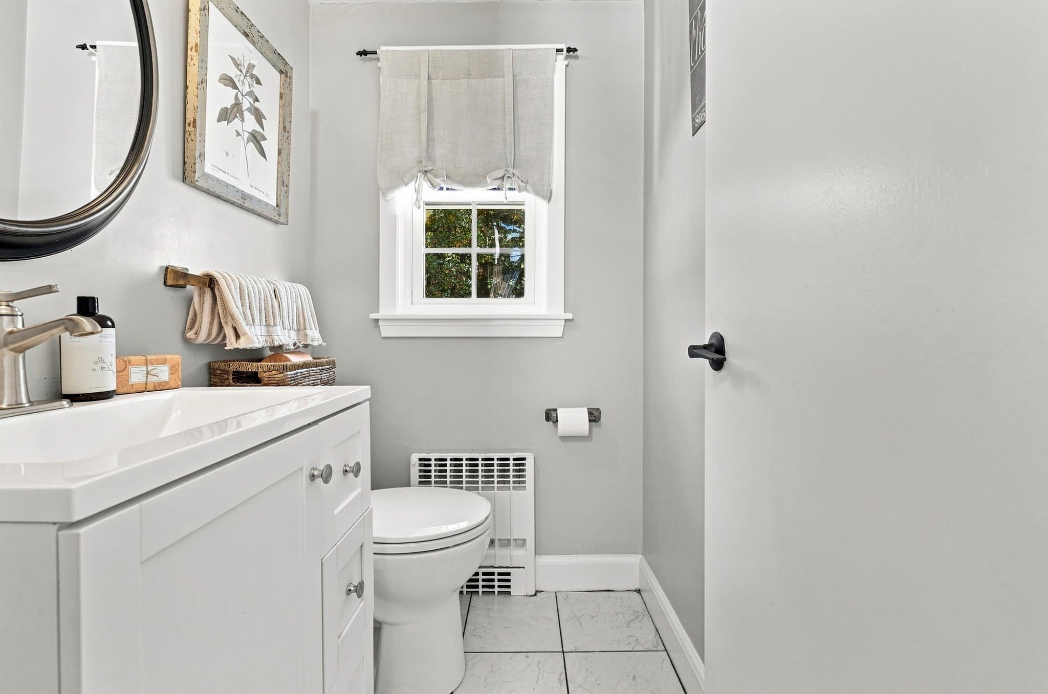 Single Family Residence at 446 Pine St, Weymouth MA 02190, photo 15 of 34
