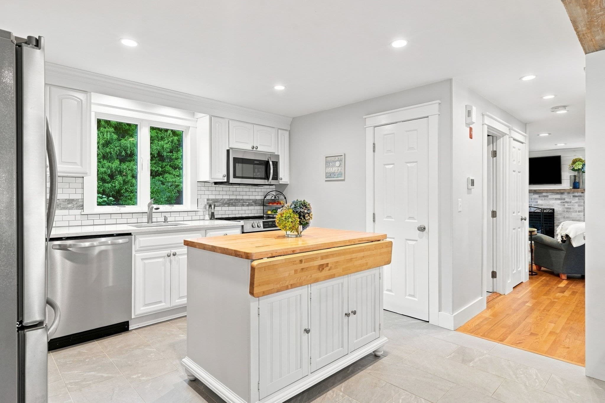 Single Family Residence at 45 Sharps Drive, Plymouth MA 02360, Plymouth, photo 3 of 42