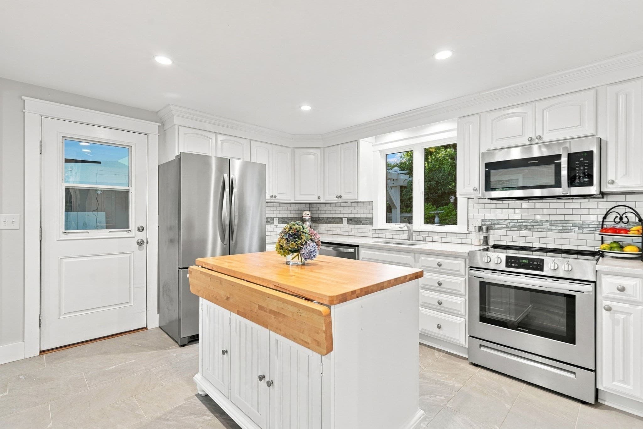 Single Family Residence at 45 Sharps Drive, Plymouth MA 02360, Plymouth, photo 5 of 42