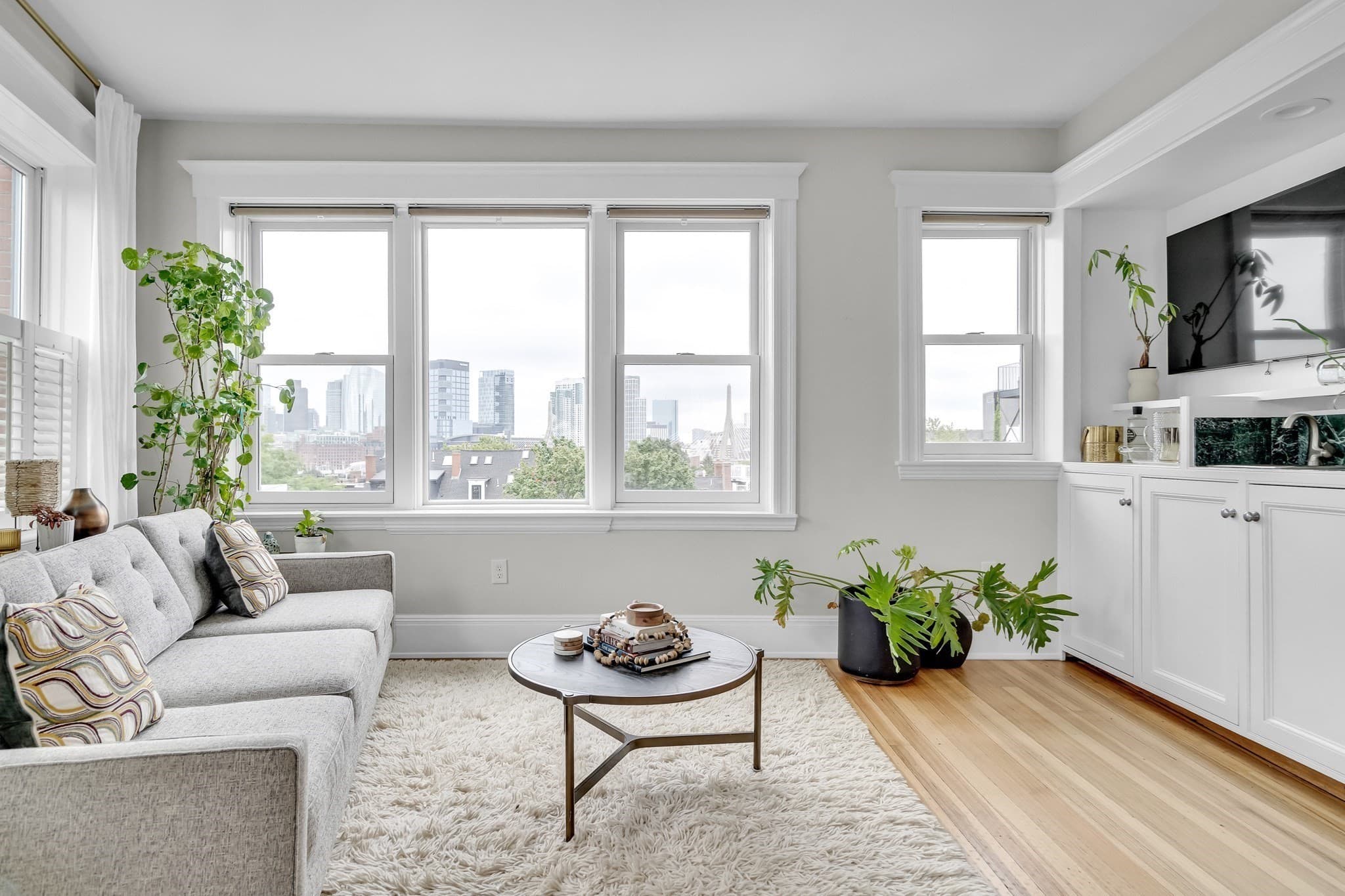 Condominium at 64 Chestnut Street # 4, Boston MA 02129, Boston, photo 2 of 15