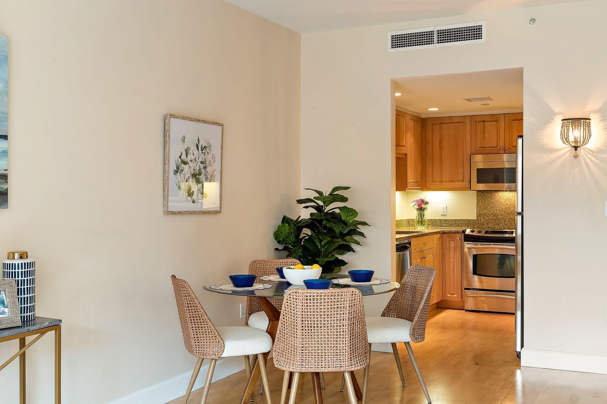 Condominium at 10 Bowdoin Street # 409, Boston MA 02114, photo 4 of 16