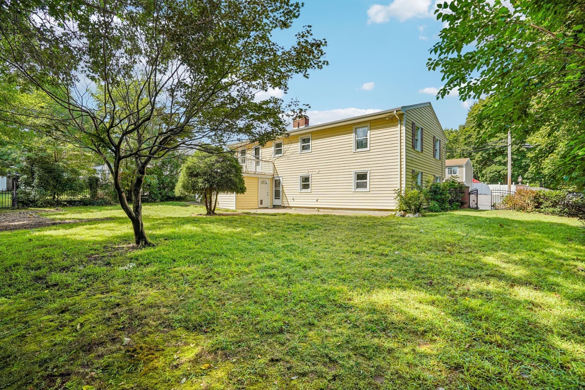 Single Family Residence at 56 Cushing St, North Providence RI 02904, North Providence, photo 2 of 31