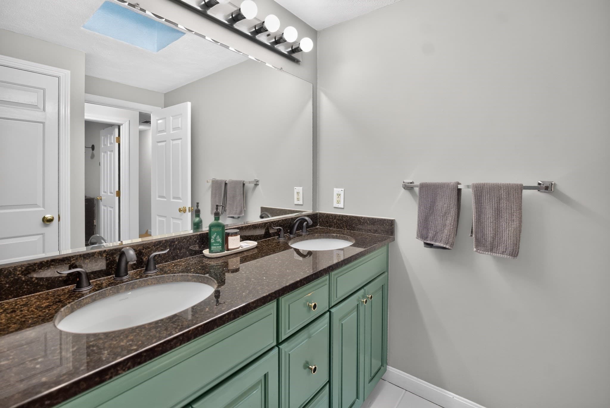Single Family Residence at 40 Hartford Ave N, Upton MA 01568, Upton, photo 23 of 40