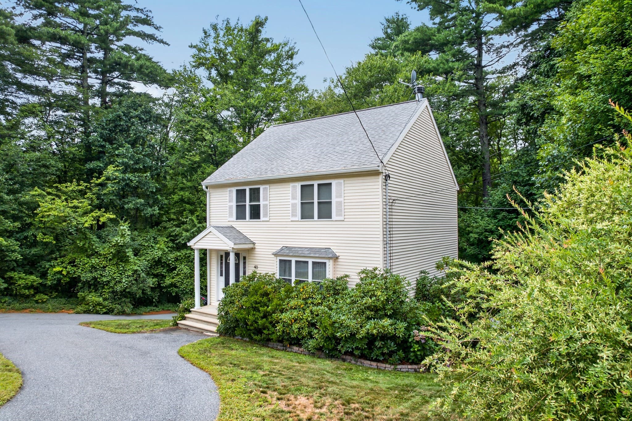 Single Family Residence at 40 Hartford Ave N, Upton MA 01568, Upton, photo 3 of 40