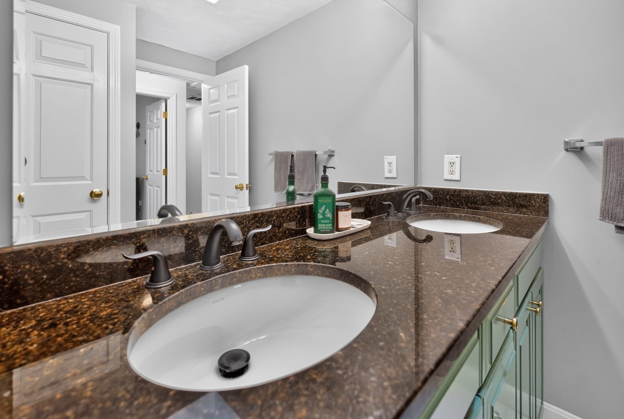 Single Family Residence at 40 Hartford Ave N, Upton MA 01568, Upton, photo 25 of 40
