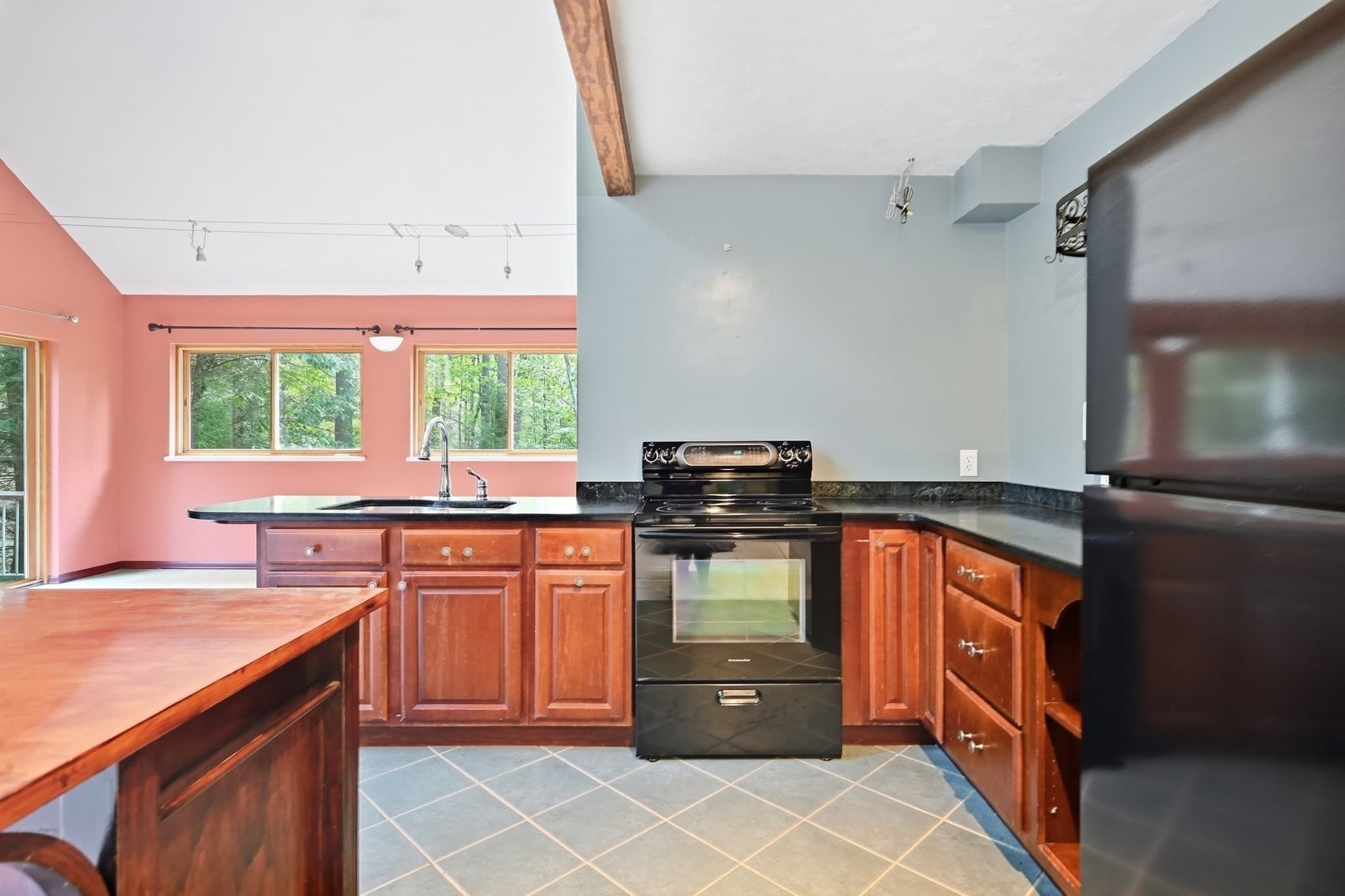 Single Family Residence at 21 Stone Hill Rd, New Salem MA 01355, New Salem, photo 23 of 36