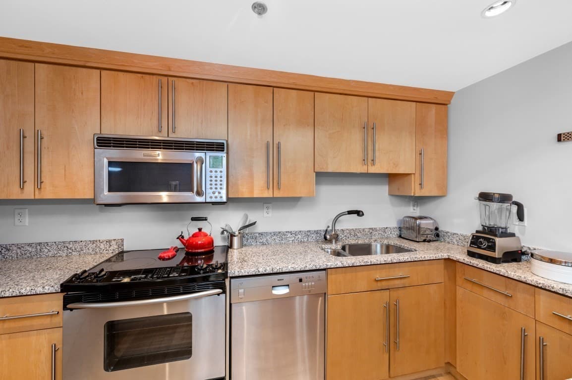 Condominium at 165 Tremont St # 705, Boston MA 02111, photo 7 of 11