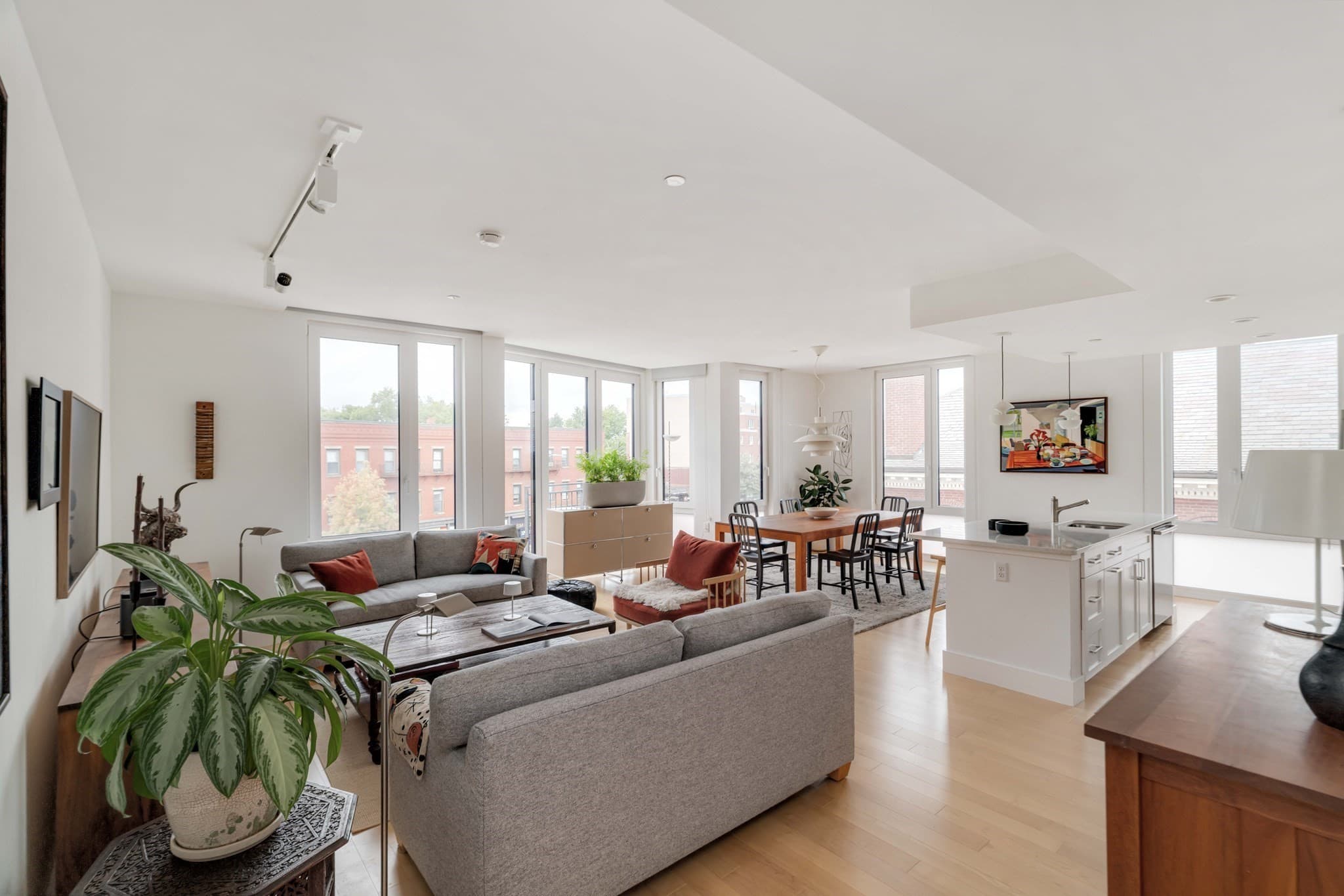 Condominium at 7 Beech Street # 321, Cambridge MA 02140, Cambridge, photo 6 of 22