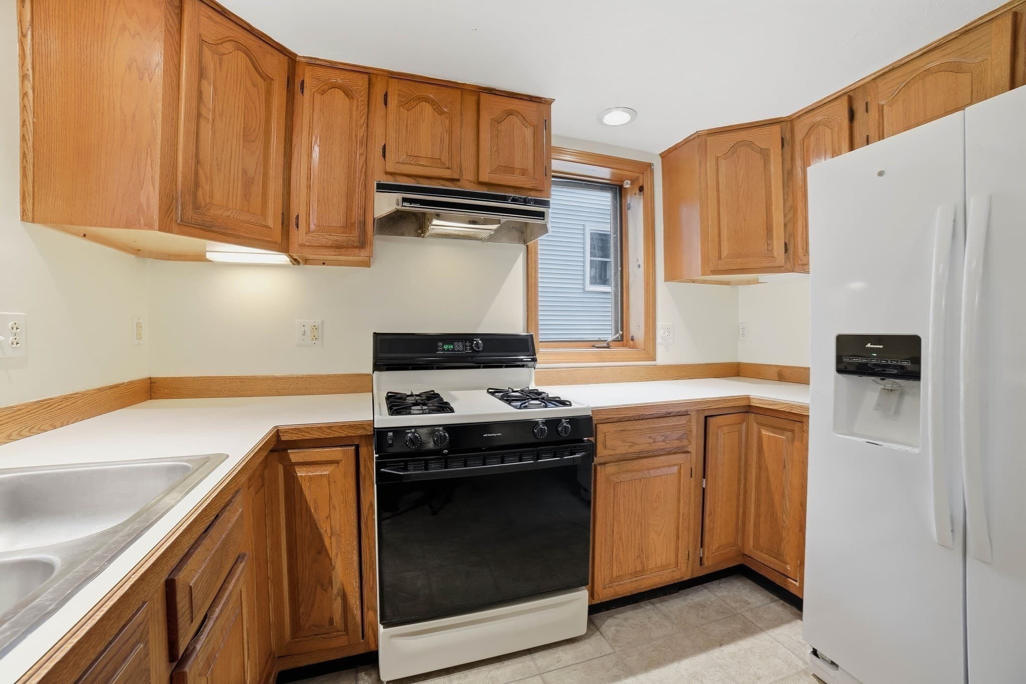 2 Family - 2 Units Up/Down at 102 Sycamore Street, Millbury MA 01527, Millbury, photo 19 of 32