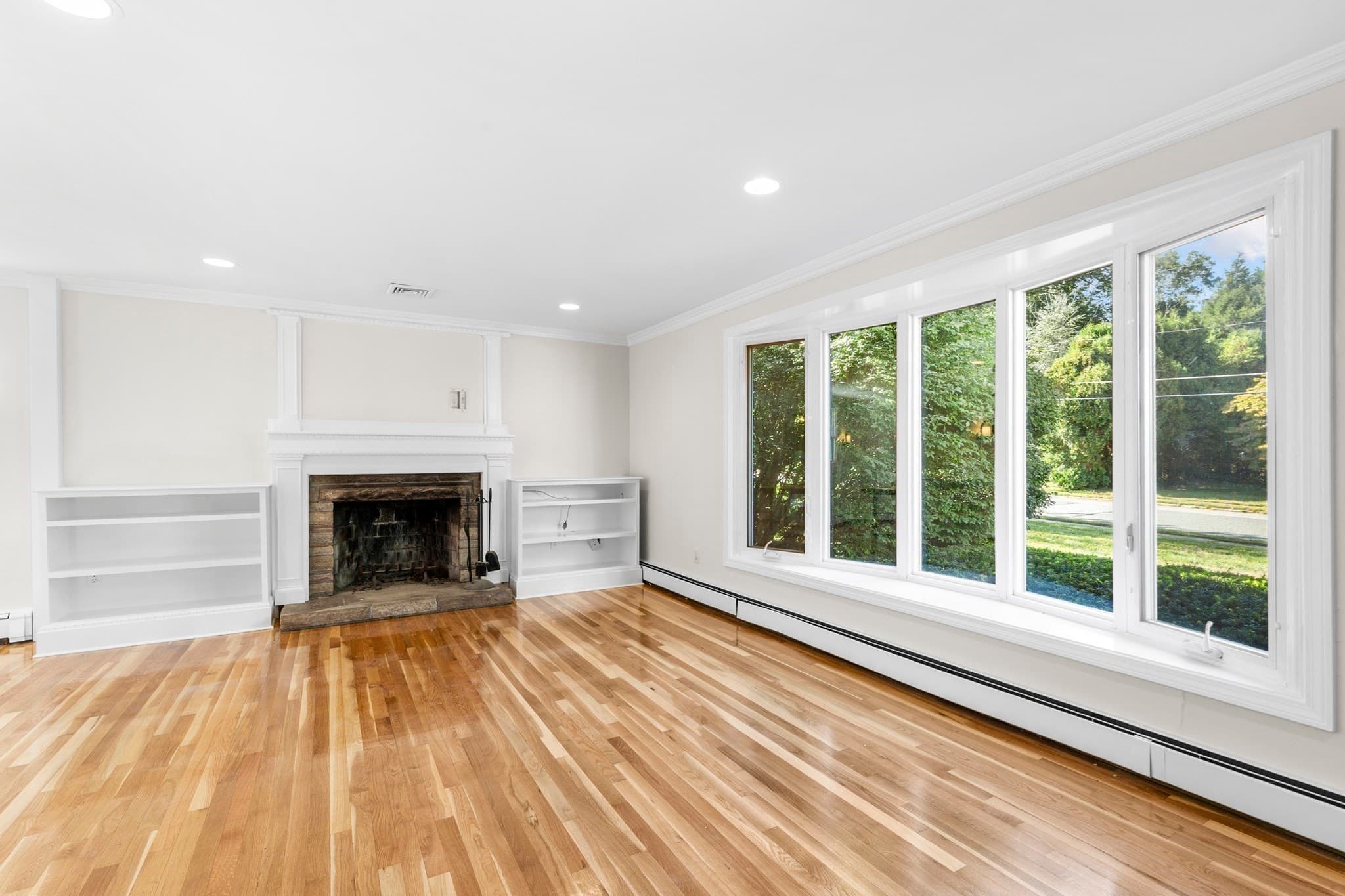 Single Family Residence at 206 Fairview Ave, Brockton MA 02301, Brockton, photo 11 of 41