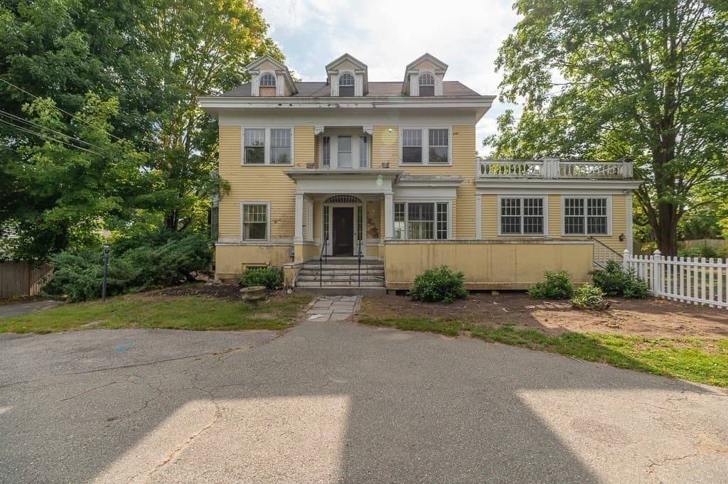 Multi Family at 115 School St, Manchester MA 01944, Manchester, photo 23 of 33