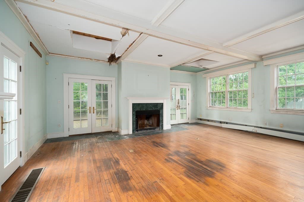 Multi Family at 115 School St, Manchester MA 01944, Manchester, photo 13 of 33