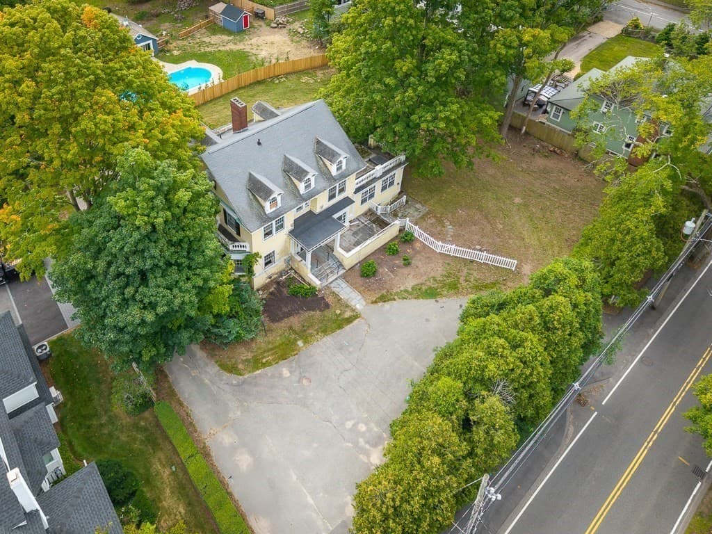 Multi Family at 115 School St, Manchester MA 01944, Manchester, photo 7 of 33