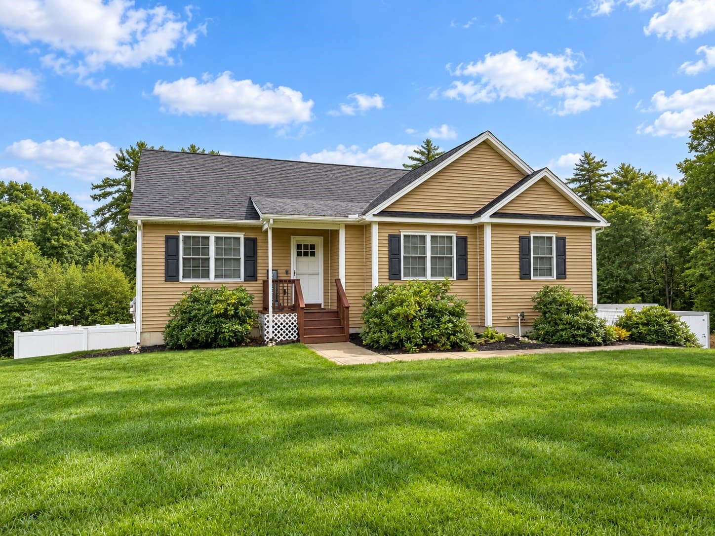 152 Sargent St, Belchertown MA 01007