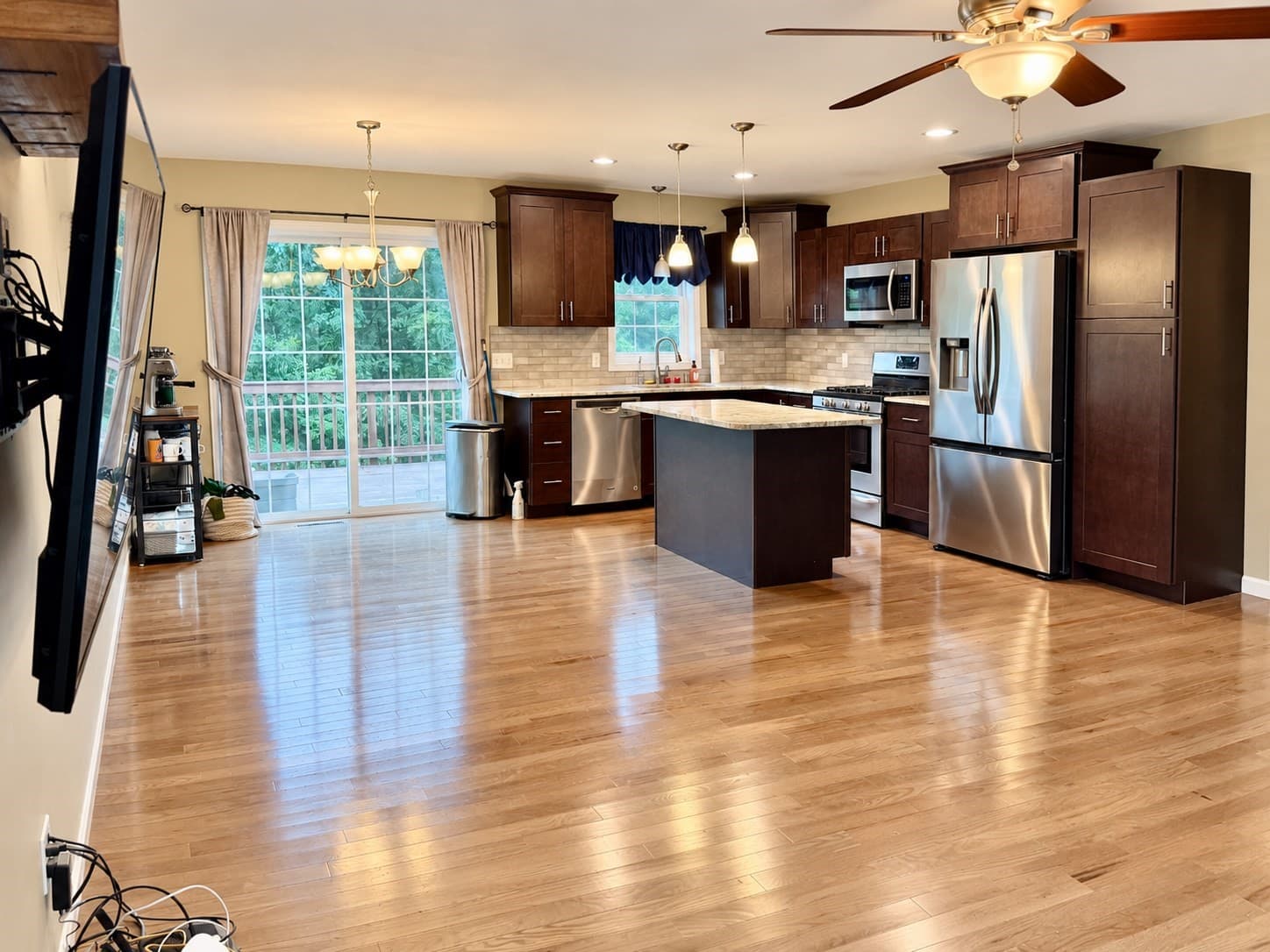 Single Family Residence at 152 Sargent St, Belchertown MA 01007, Belchertown, photo 9 of 42