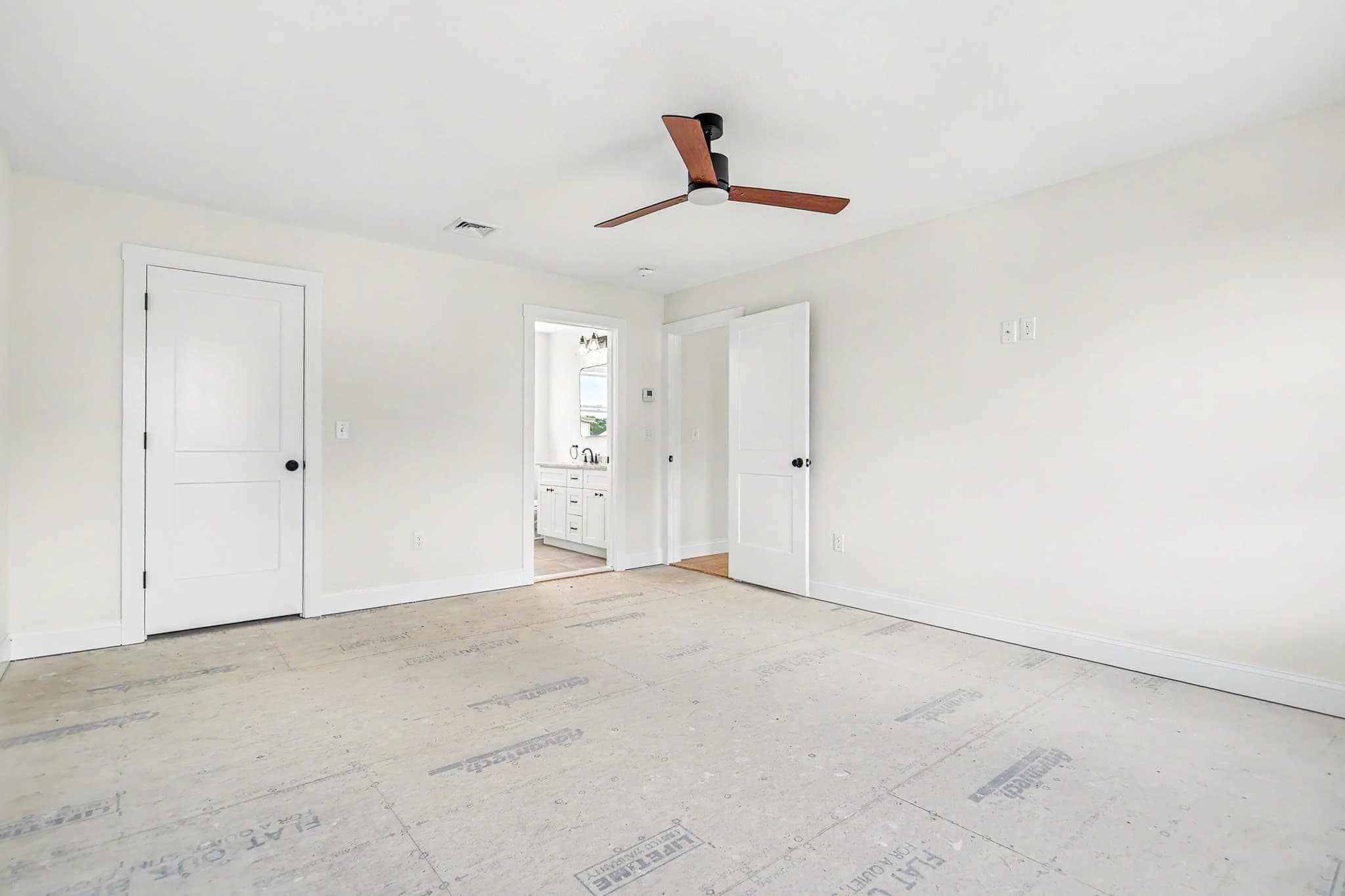 Single Family Residence at 15 Bennington, Haverhill MA 01832, Haverhill, photo 23 of 35