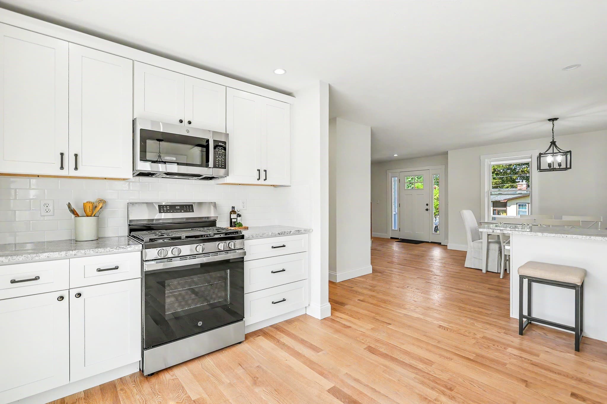 Single Family Residence at 15 Bennington, Haverhill MA 01832, Haverhill, photo 12 of 35