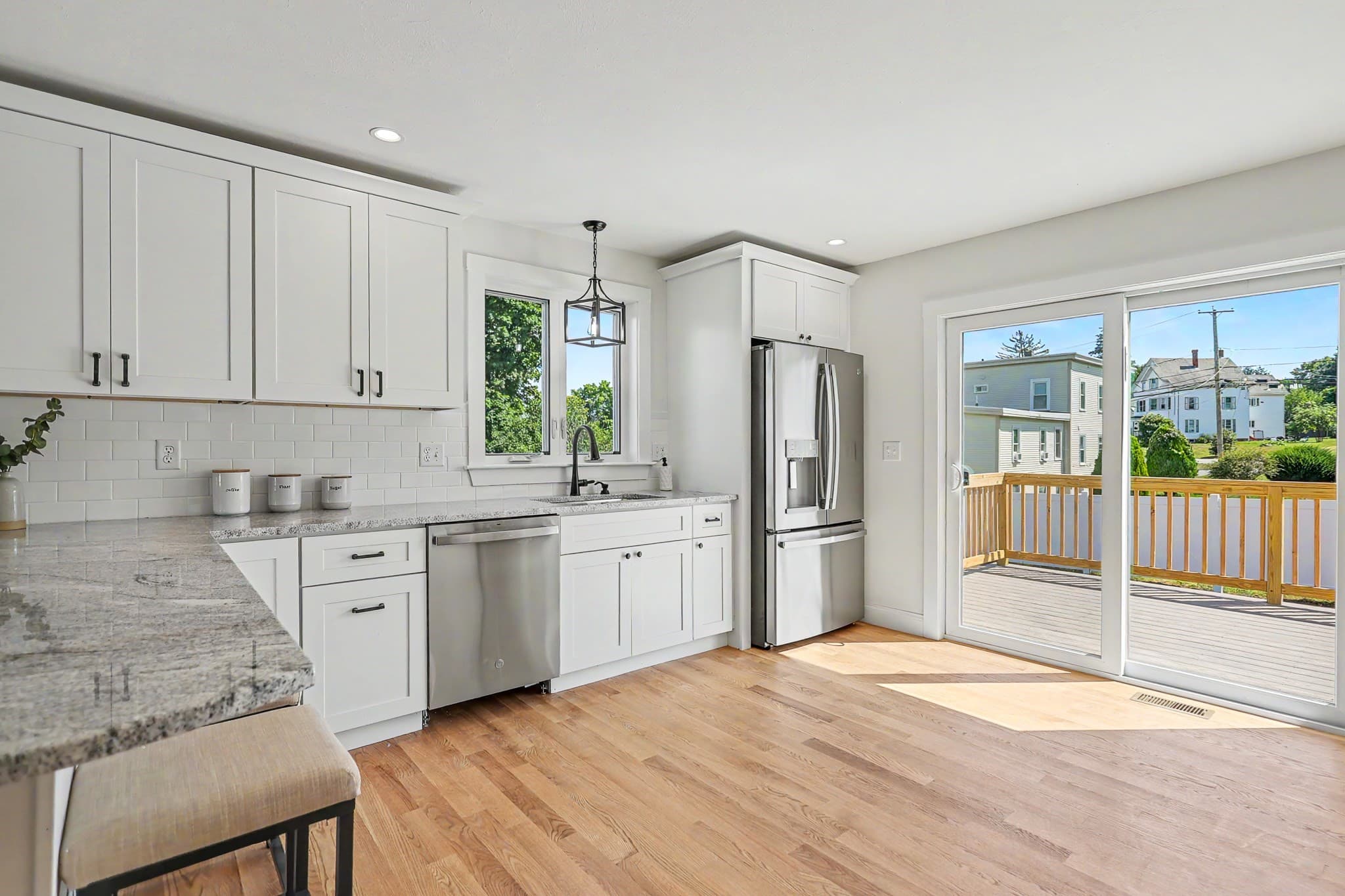 Single Family Residence at 15 Bennington, Haverhill MA 01832, Haverhill, photo 5 of 35