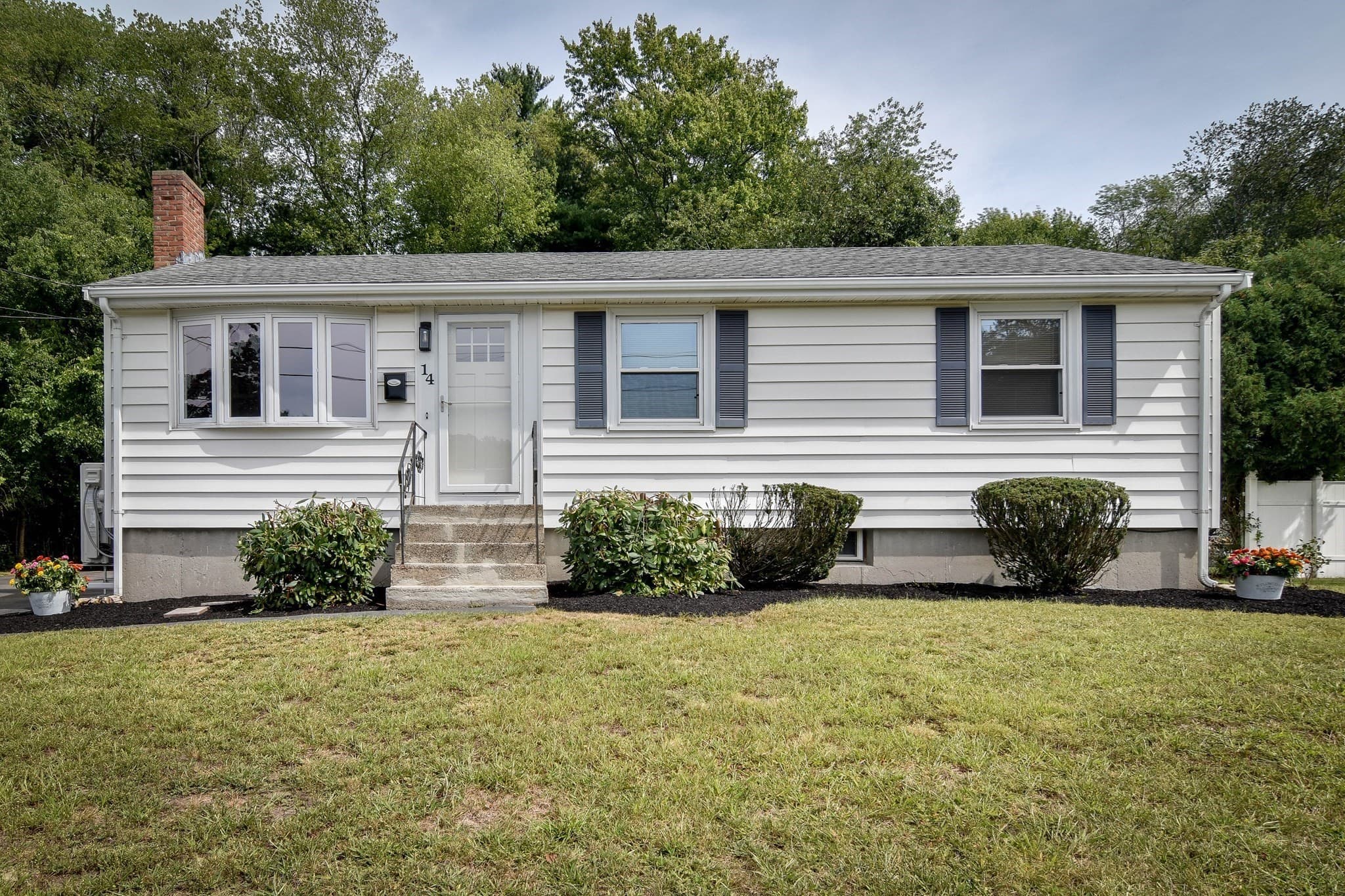 Single Family Residence at 14 French Road, Holbrook MA 02343, Holbrook, photo 2 of 25