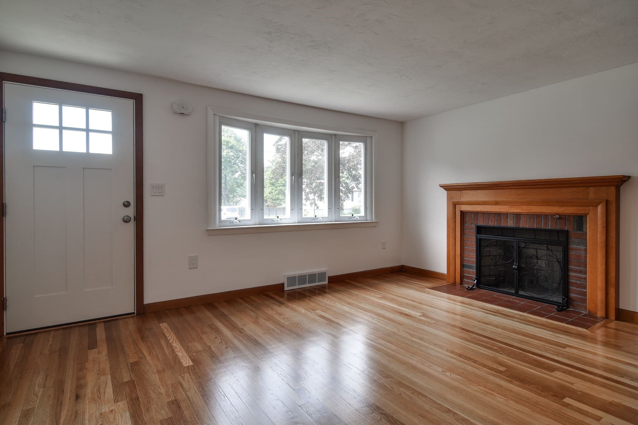Single Family Residence at 14 French Road, Holbrook MA 02343, Holbrook, photo 5 of 25