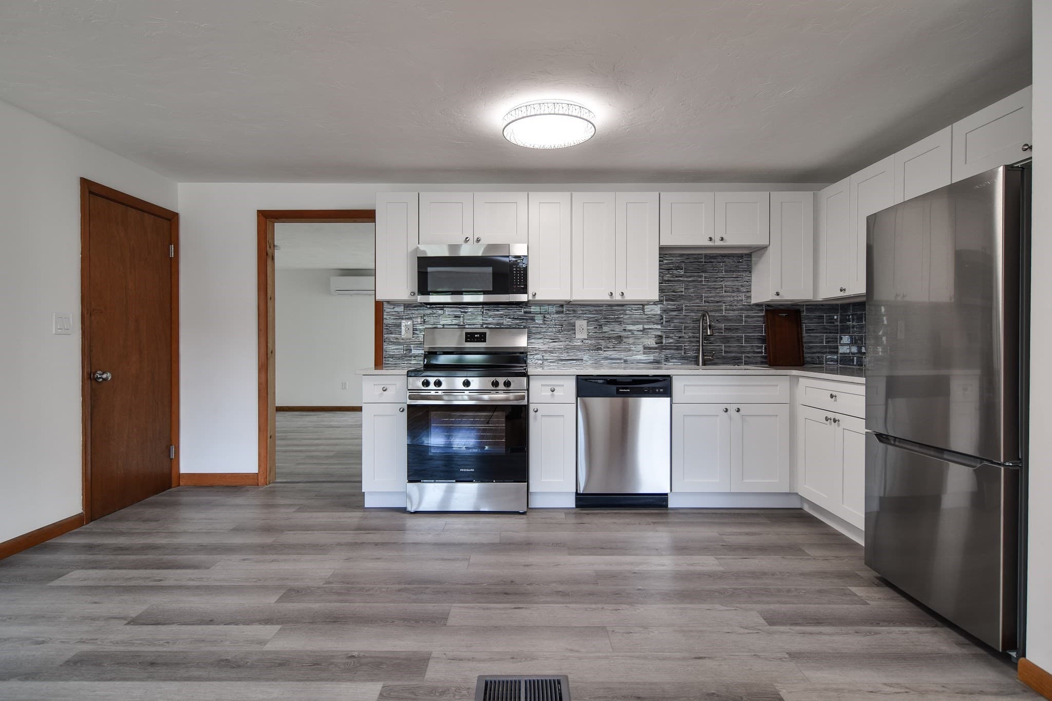 Single Family Residence at 14 French Road, Holbrook MA 02343, Holbrook, photo 8 of 25
