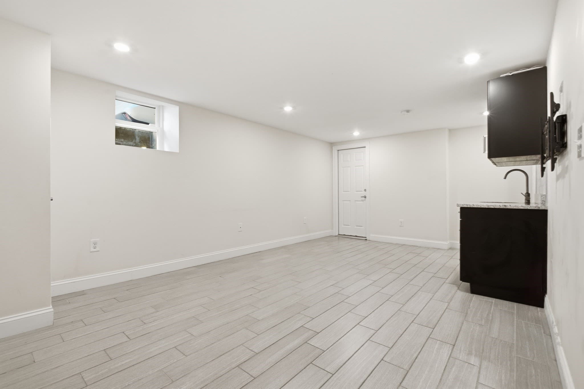 Condominium at 65 High Street # 1, Woburn MA 01801, Woburn, photo 26 of 42
