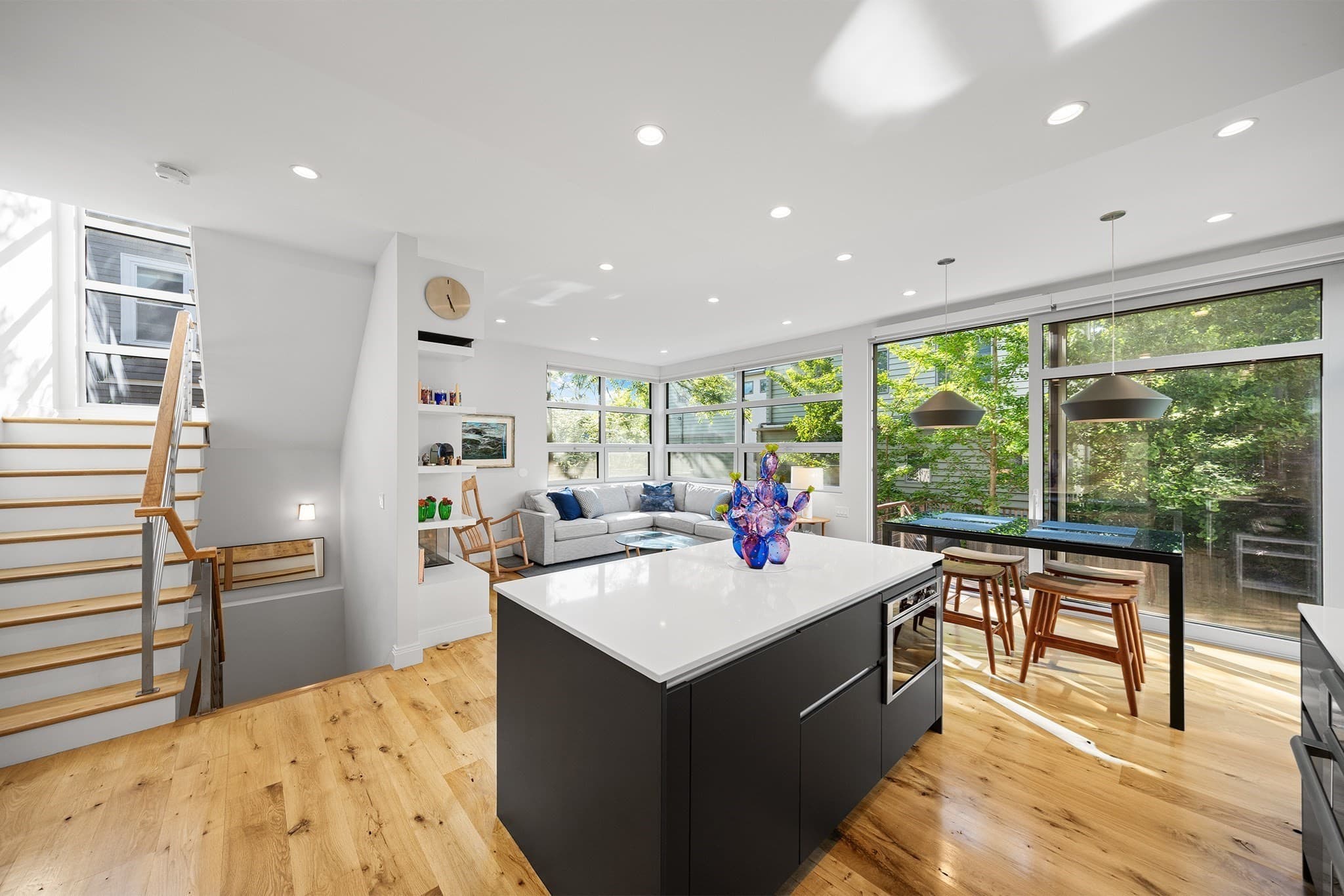Condominium at 137 Walden St # 137, Cambridge MA 02140, Cambridge, photo 5 of 42