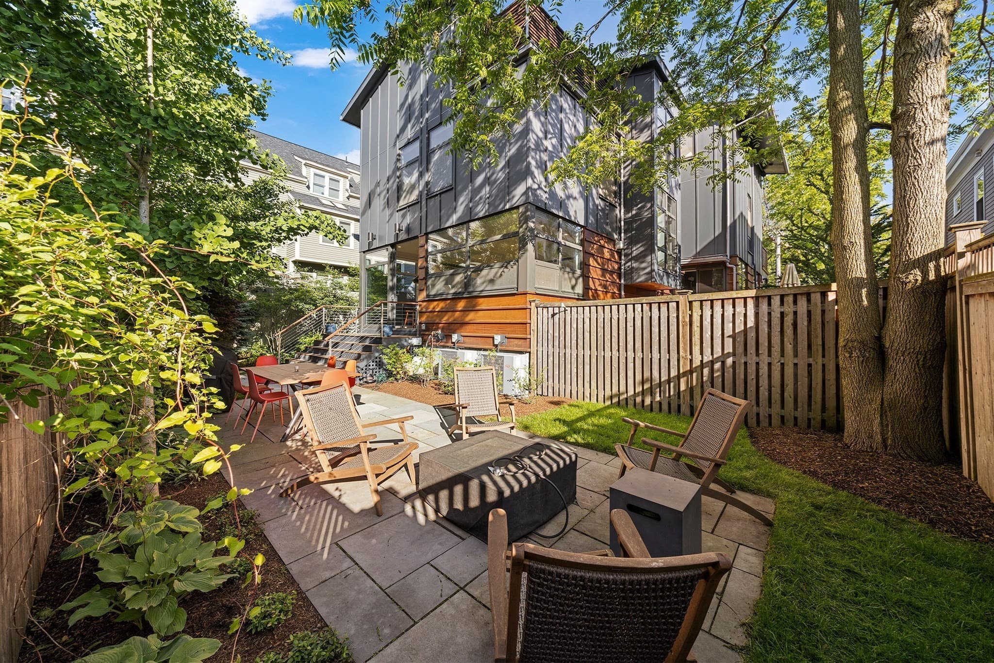 Condominium at 137 Walden St # 137, Cambridge MA 02140, Cambridge, photo 34 of 42