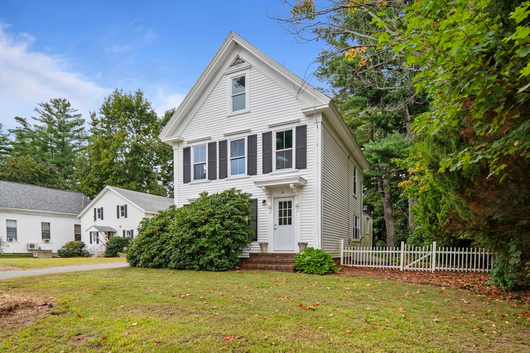 Single Family Residence at 14 Church Street, Kingston NH 03848, Kingston, photo 5 of 42